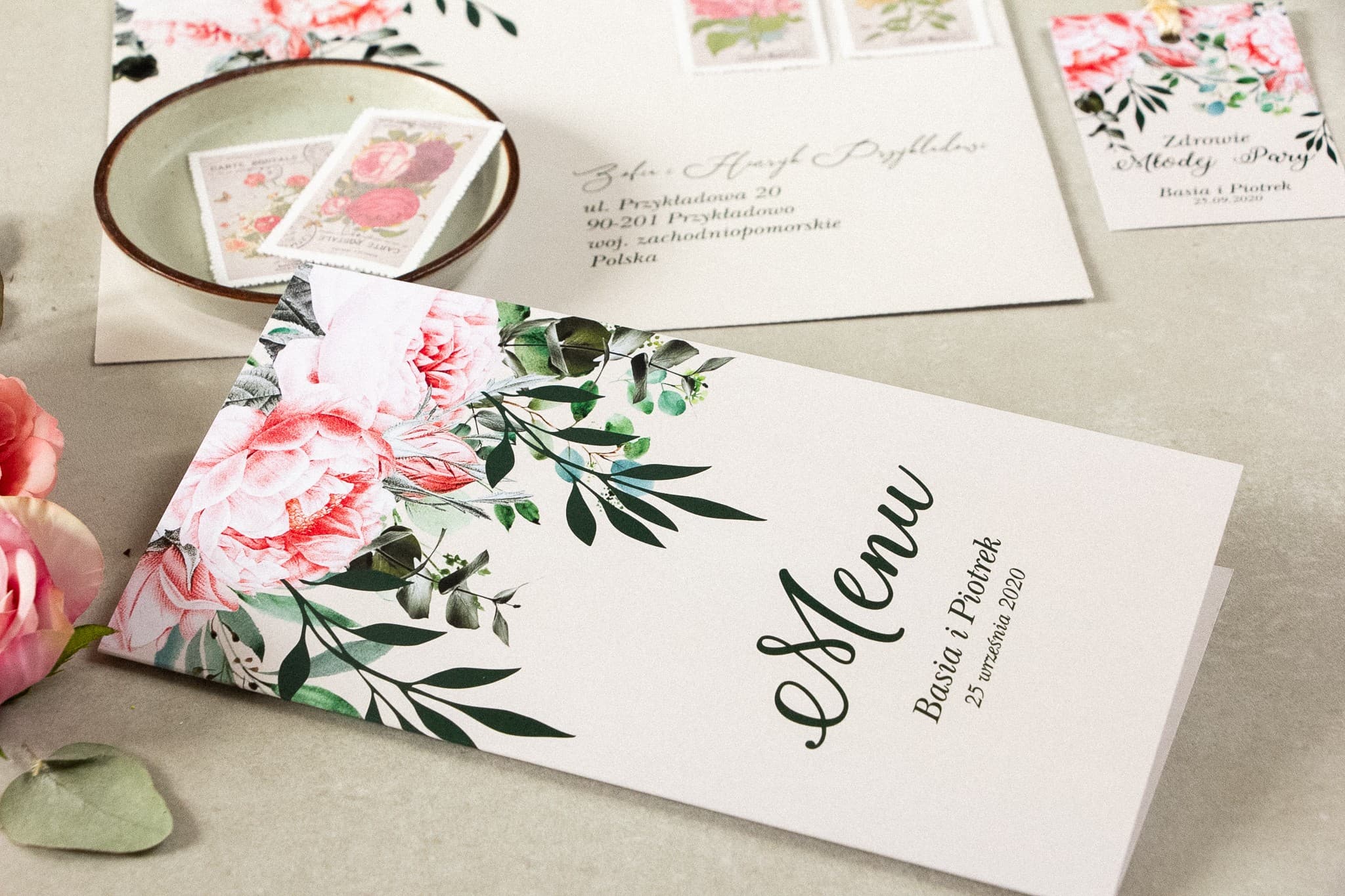 Eleganckie Menu Weselne z Piwoniami i Eukaliptusem | Składane Karty Menu na Stół Weselny | Korani nr 6