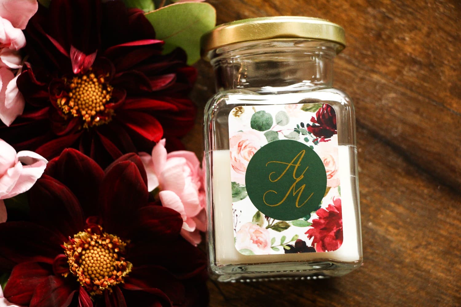 Świeczka Sojowa Soreli nr 2 – Podziękowanie dla Gości z Burgundową Piwonią