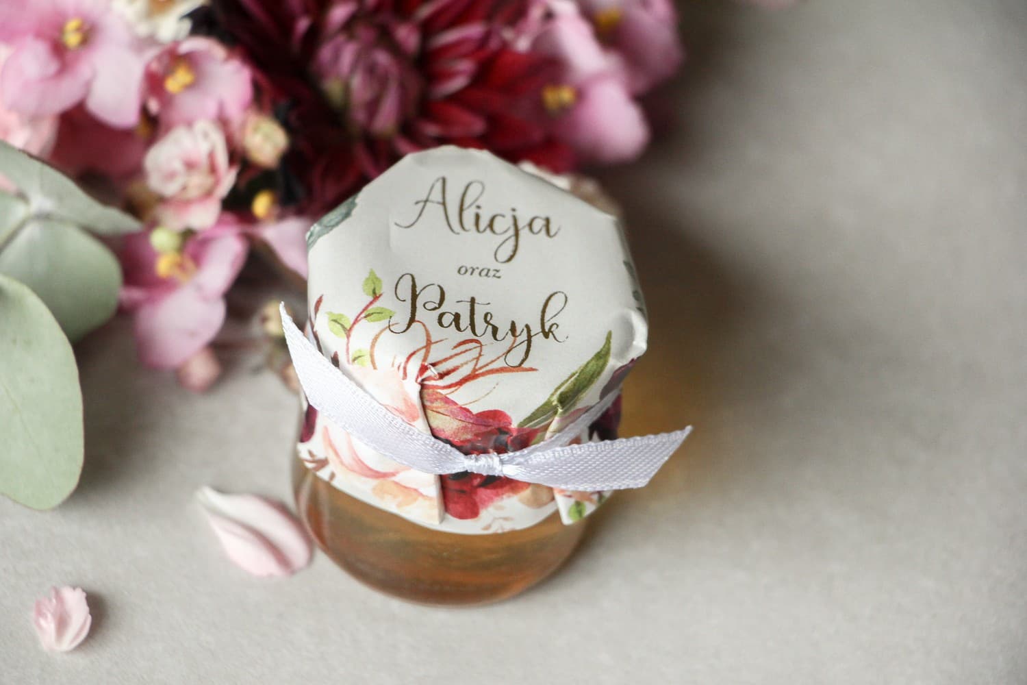 Polski Miód w Słoiczku Lotus nr 5 – Złocone Podziękowanie z Burgundową Piwonią