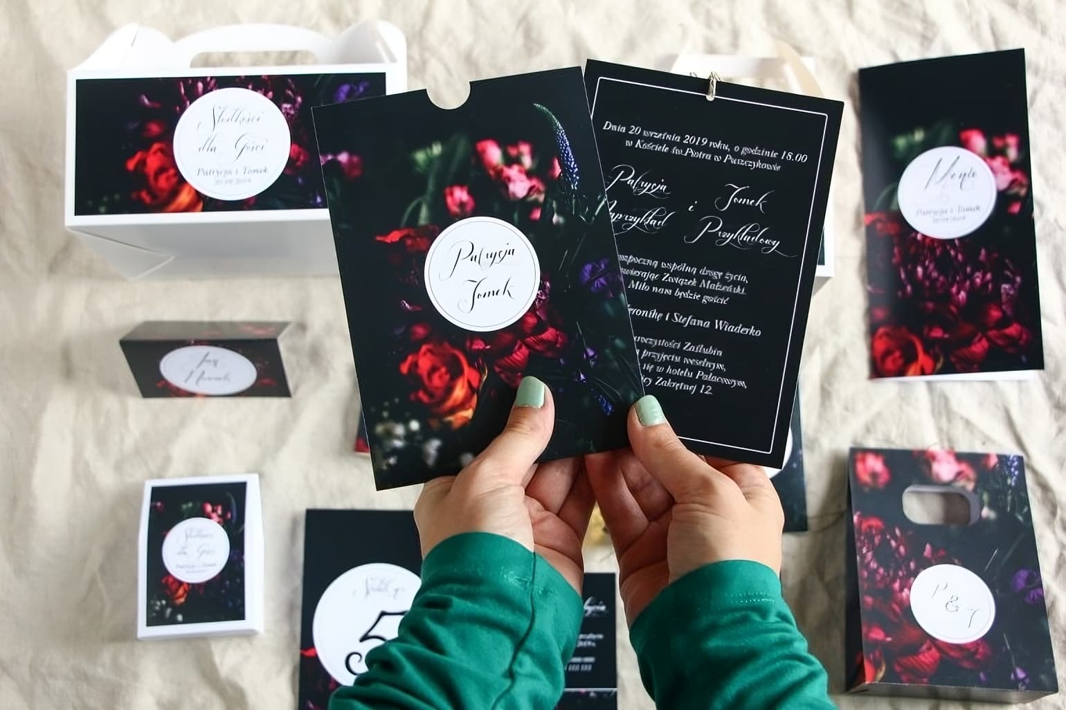 Jakie informacje umieścić na zaproszeniu dla gości z zagranicy ?