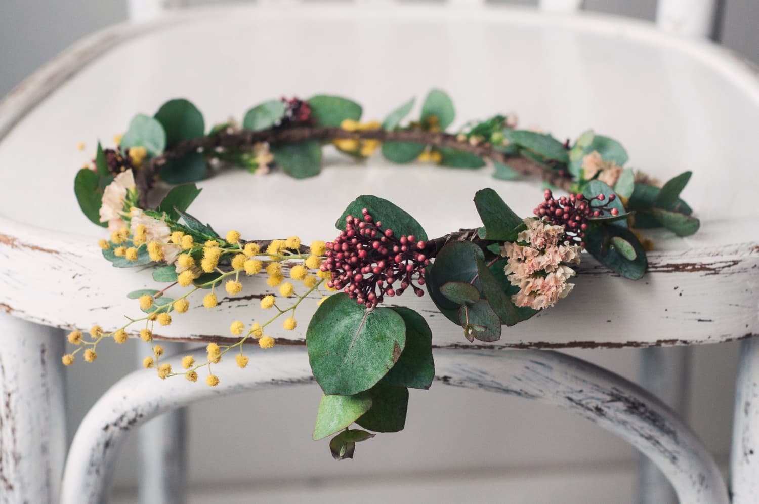 Welon, wianek czy ozdoba do włosów? Co wybrać do fryzury Panny Młodej w 2026 roku