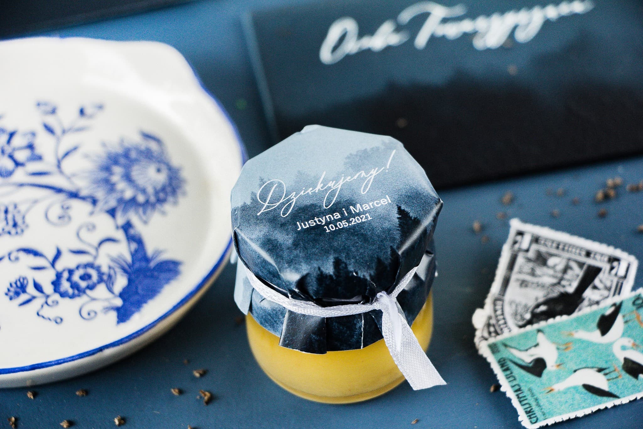 Polski Miód w Słoiczku Soft nr 3 – Naturalny Upominek z Motywem Lasu