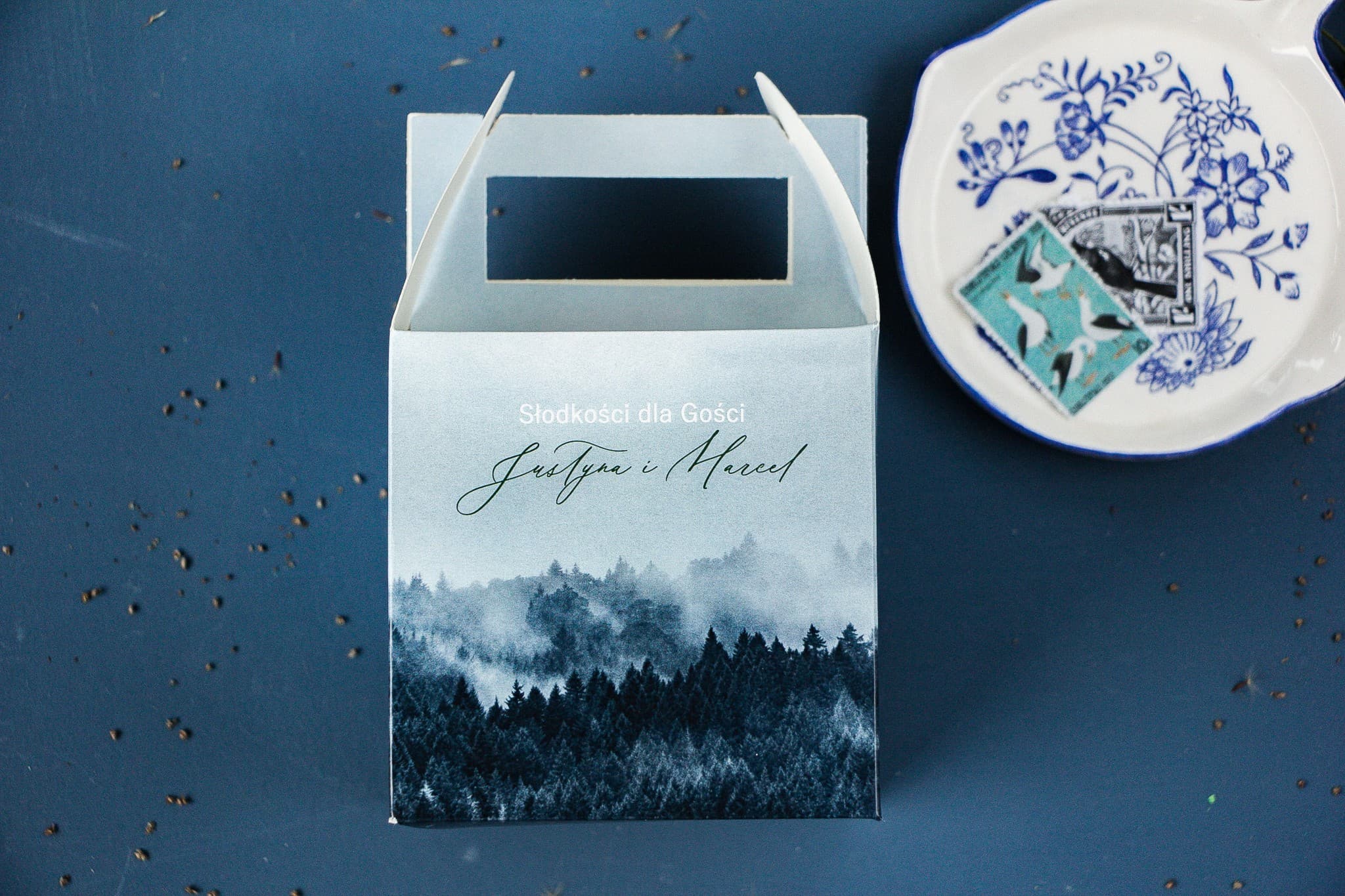 Pudełka na Ciasto Weselne z Motywem Lasu | Personalizowane Opakowania dla Gości z Rączką | Soft nr 3