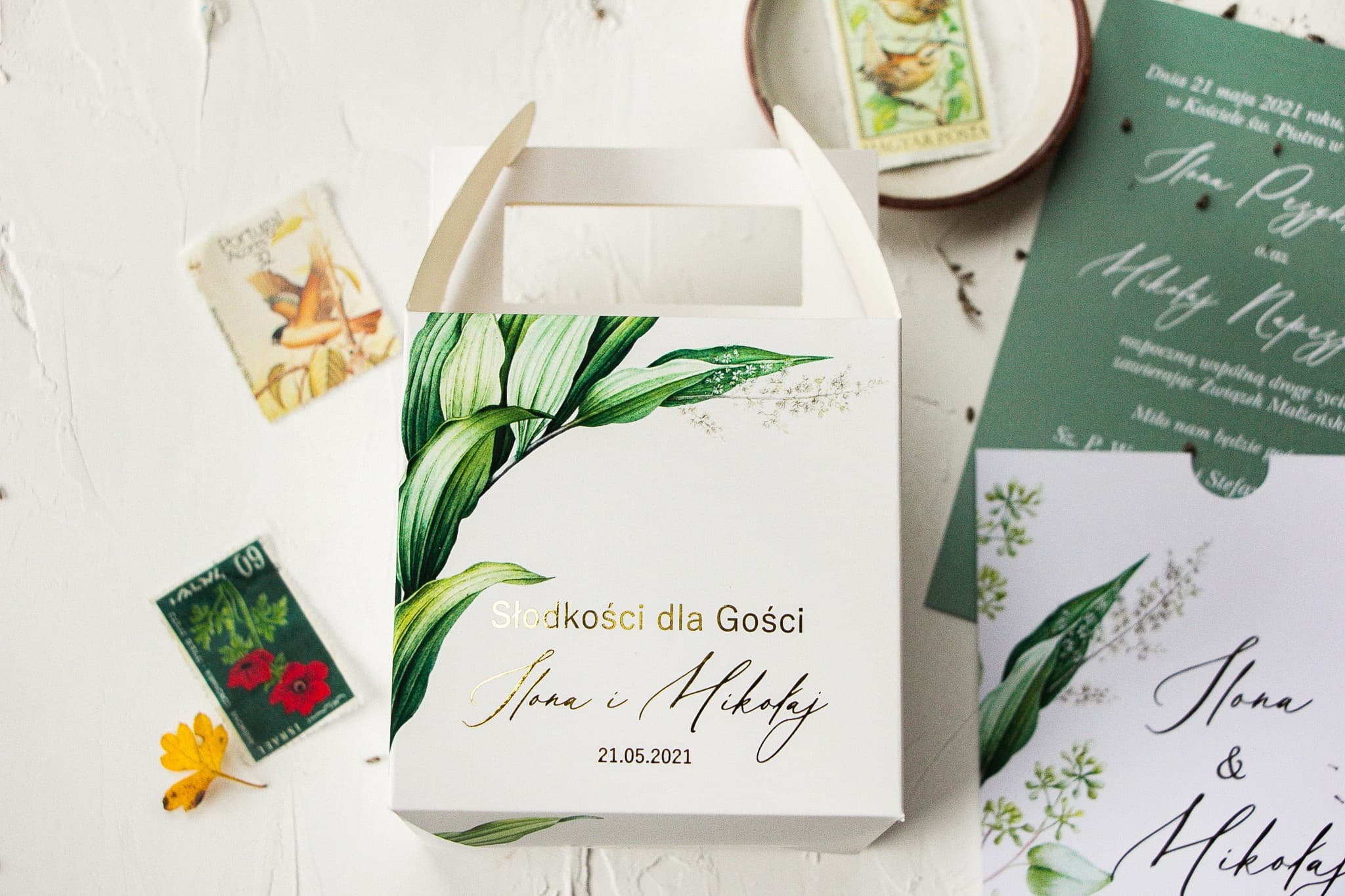 Botaniczne Pudełka na Ciasto Weselne ze Złoceniem | Personalizowane Podziękowania dla Gości | Serenity nr 1