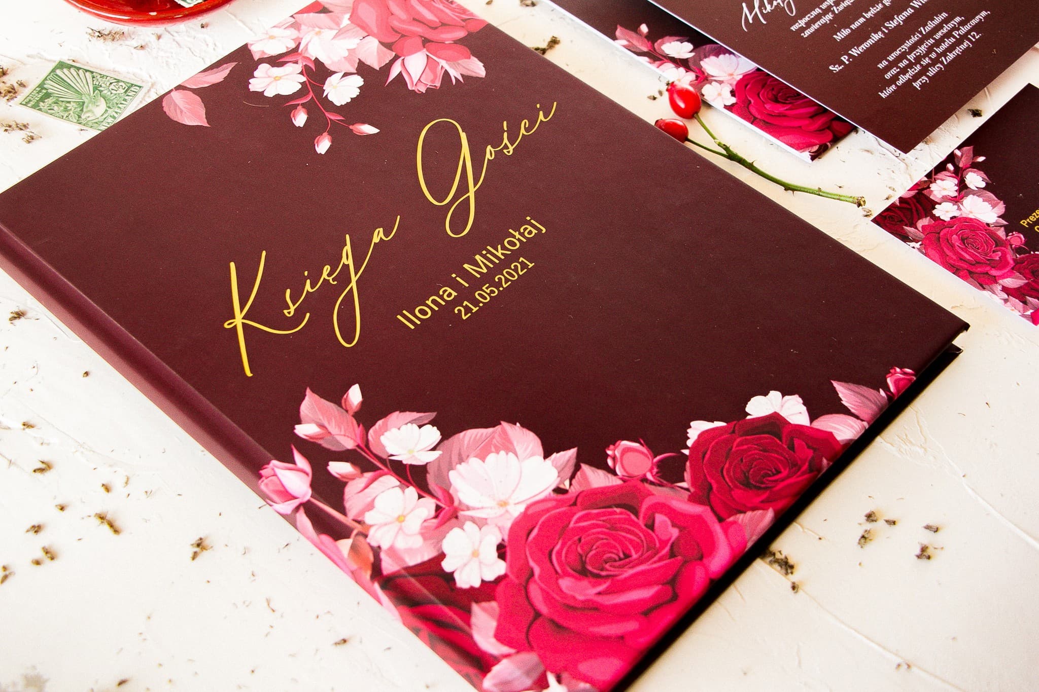Księga Gości Weselnych Burgundowa Złocona z Kwiatami | Album na Wpisy Gości Weselnych | Serenity Nr 2