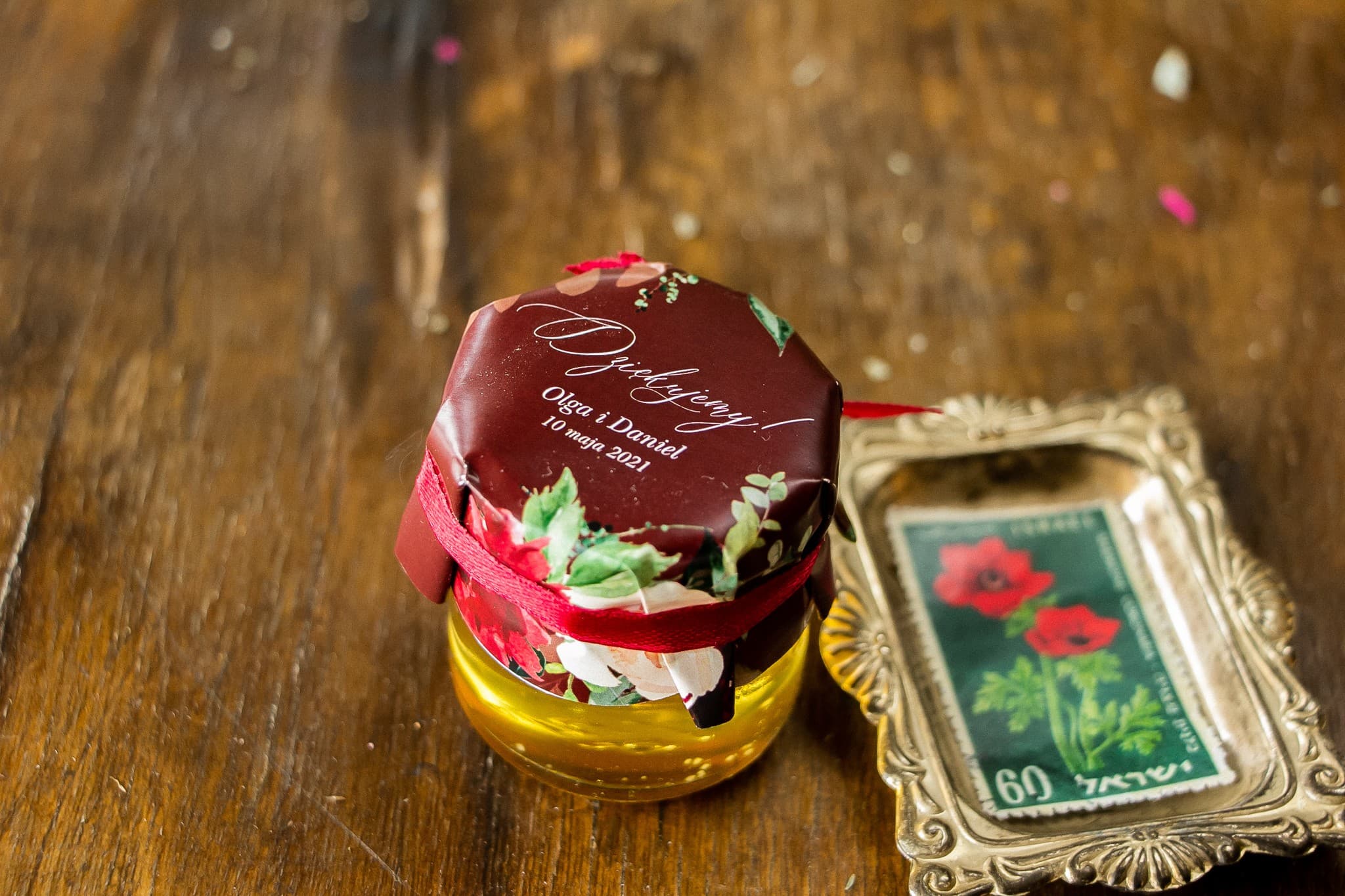 Miodki Ślubne Topaz nr 3 – Słodkie Podziękowanie z Burgundową Różą