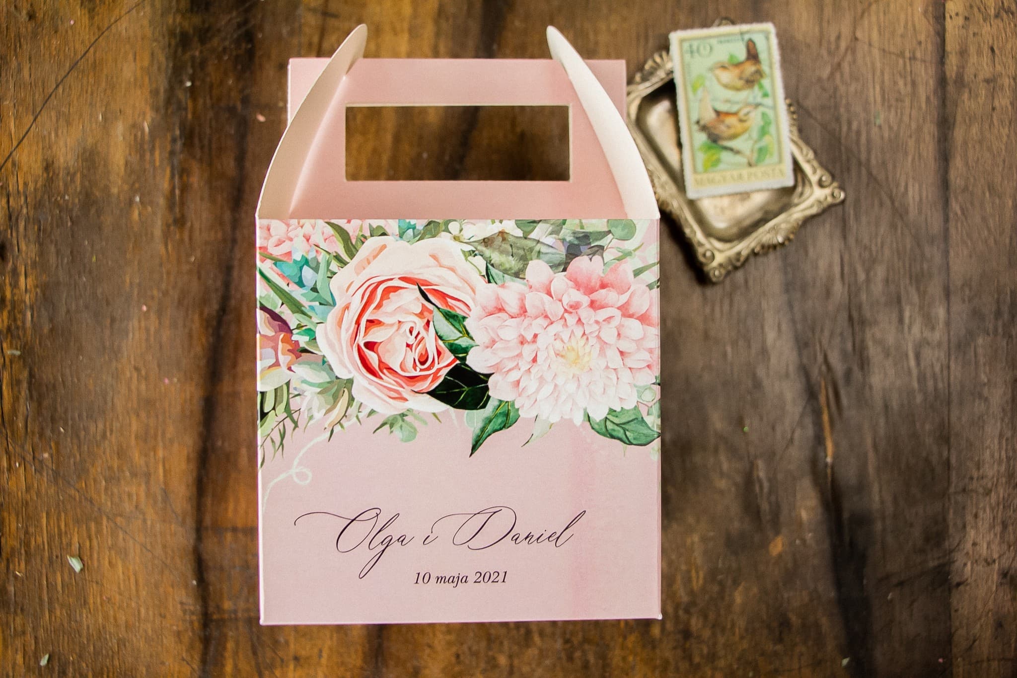 Różowe Pudełka na Ciasto Weselne z Piwoniami Boho | Opakowania dla Gości Kwadratowe | Topaz nr 4