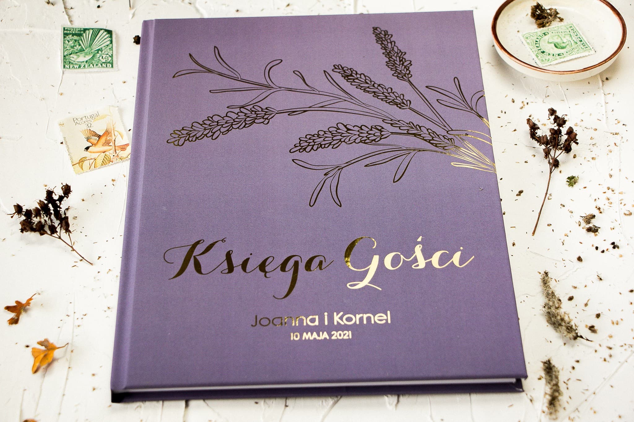 Fioletowa Księga Gości ze Złotymi Kłosami A4 | Personalizowany Album na Wpisy Gości | Pattern Nr 3