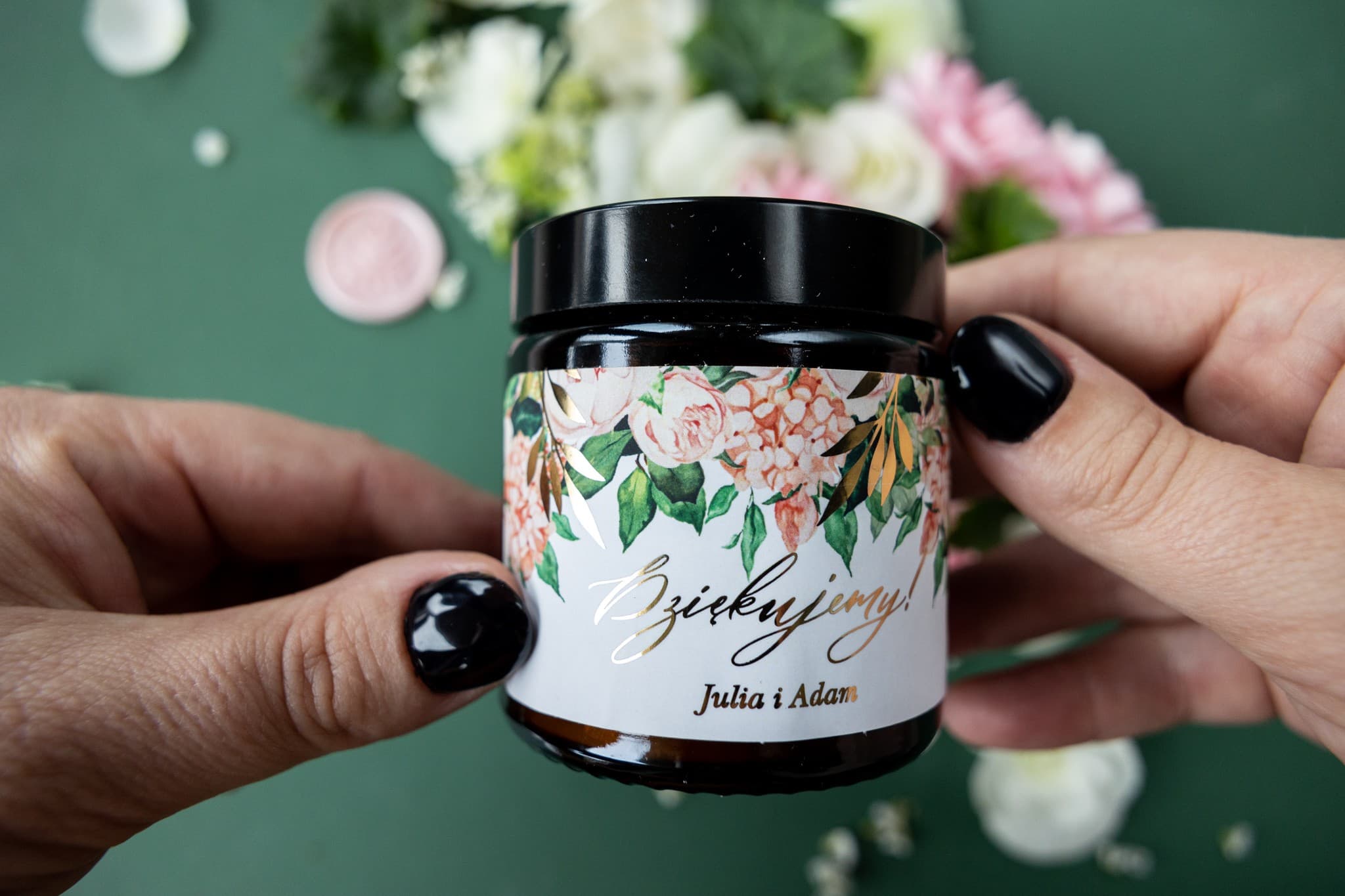 Świeczka Sojowa Rubin nr 10 – Złocone Piwonie i Podziękowanie dla Gości