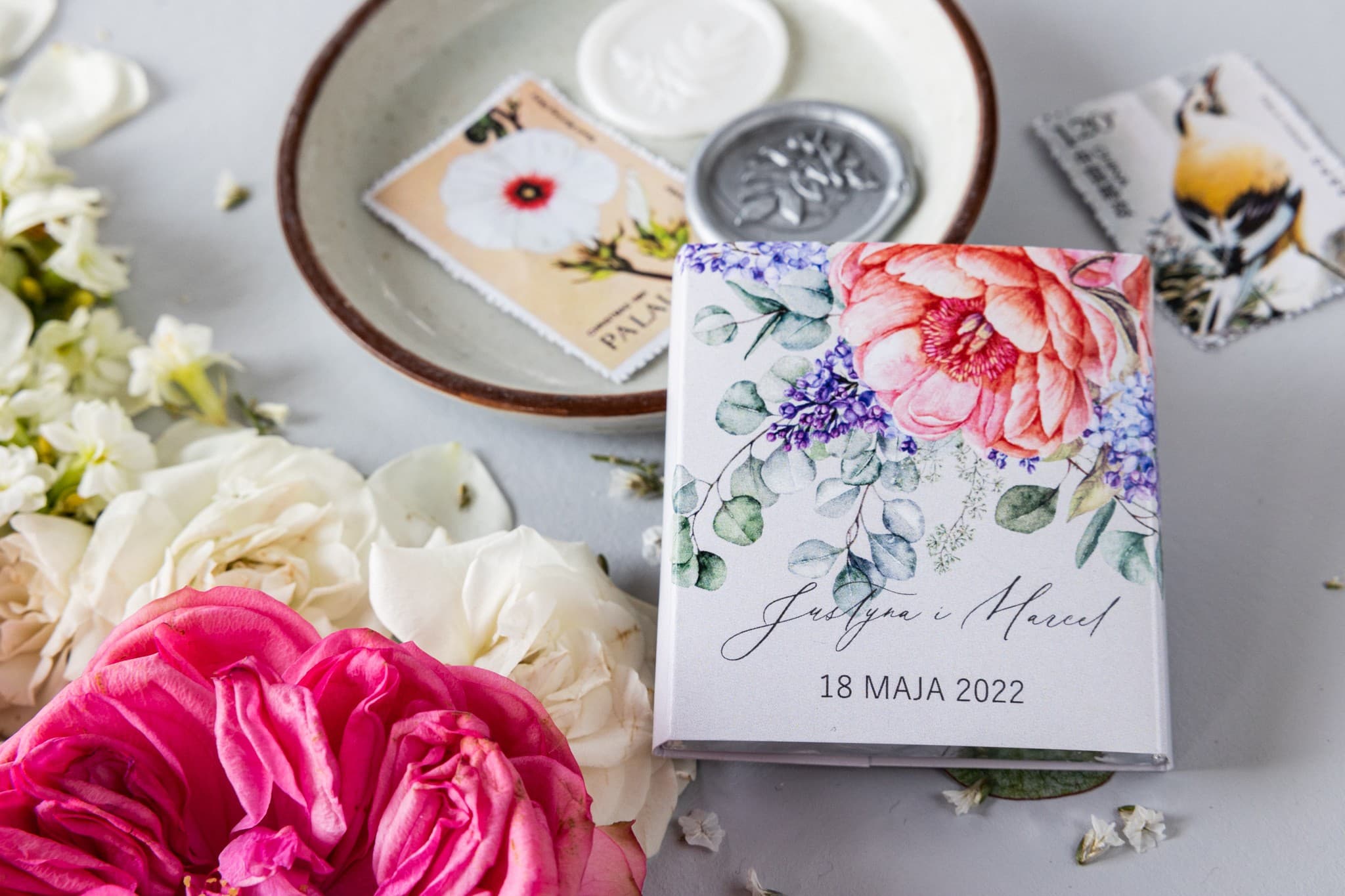 Czekoladki z motywem piwonii i bzu, pudrowy róż | Podziękowania dla gości ślubne | Soft nr 7