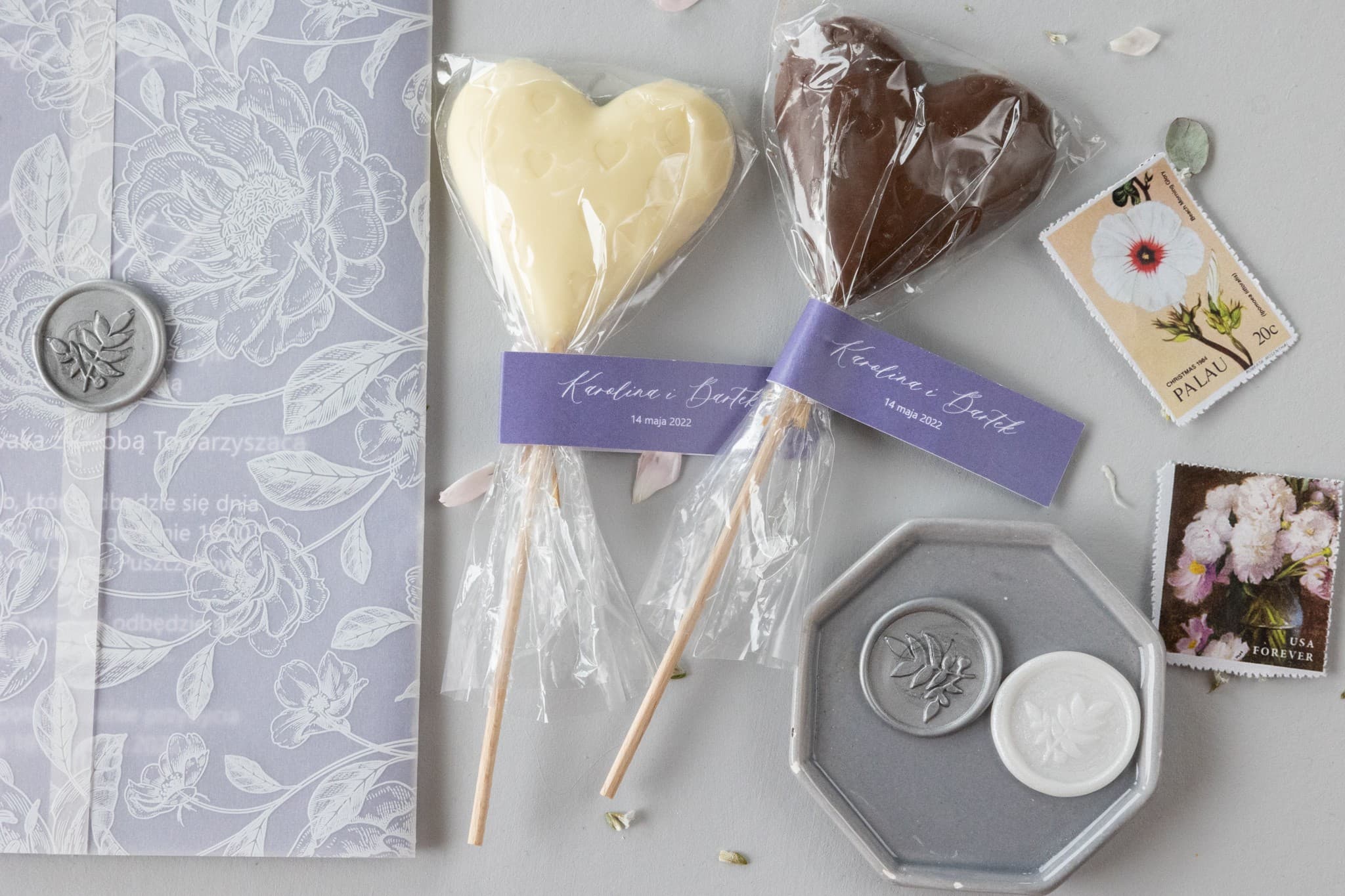 Zaproszenia ślubne lawendowe z kalką i motywem białych piwonii – Nefryt nr 3 - 5