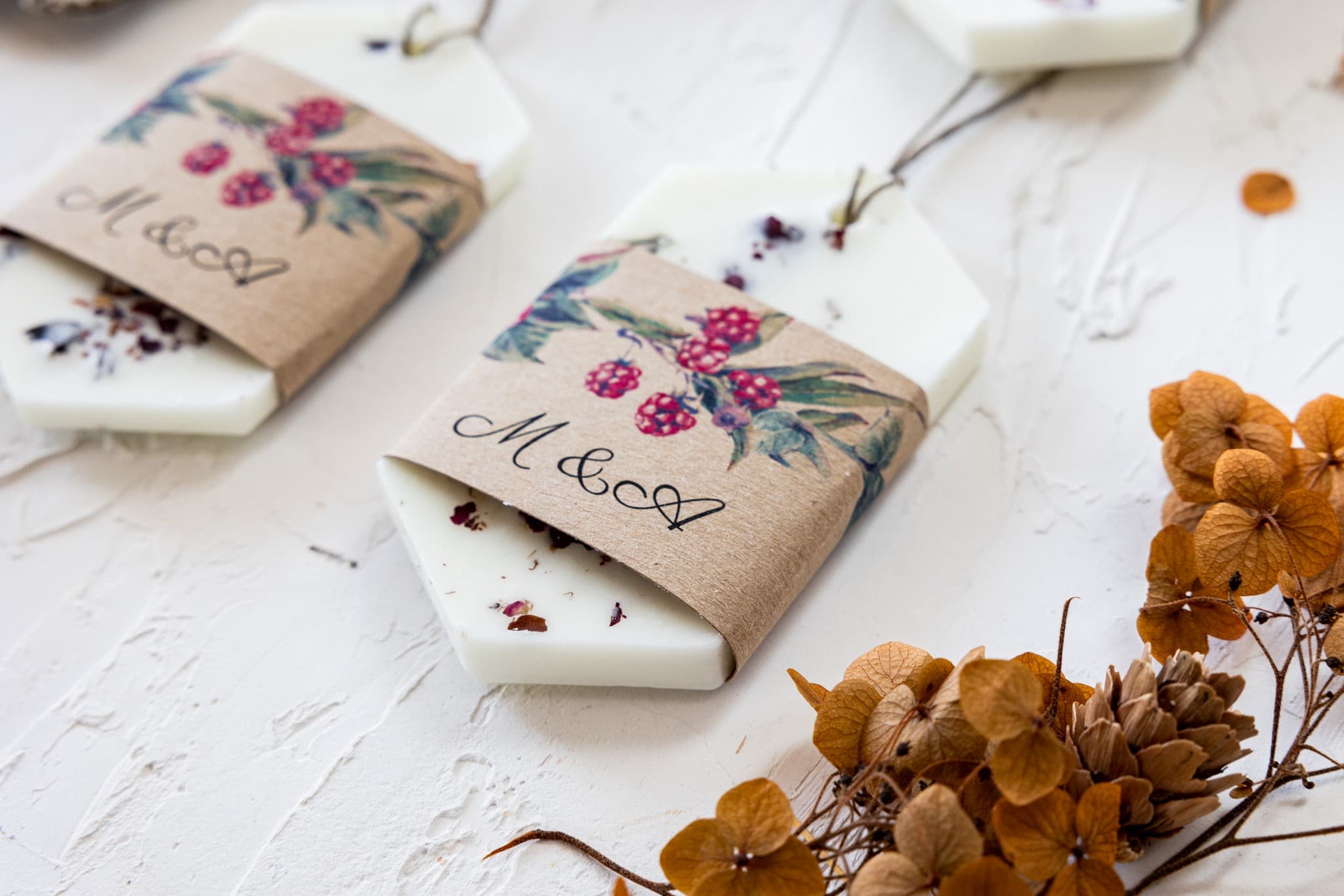 Zapachowa zawieszka sojowa z jeżynami | Podziękowania dla gości, upominki weselne | Sojowe Owoce Leśne nr 1 - 2