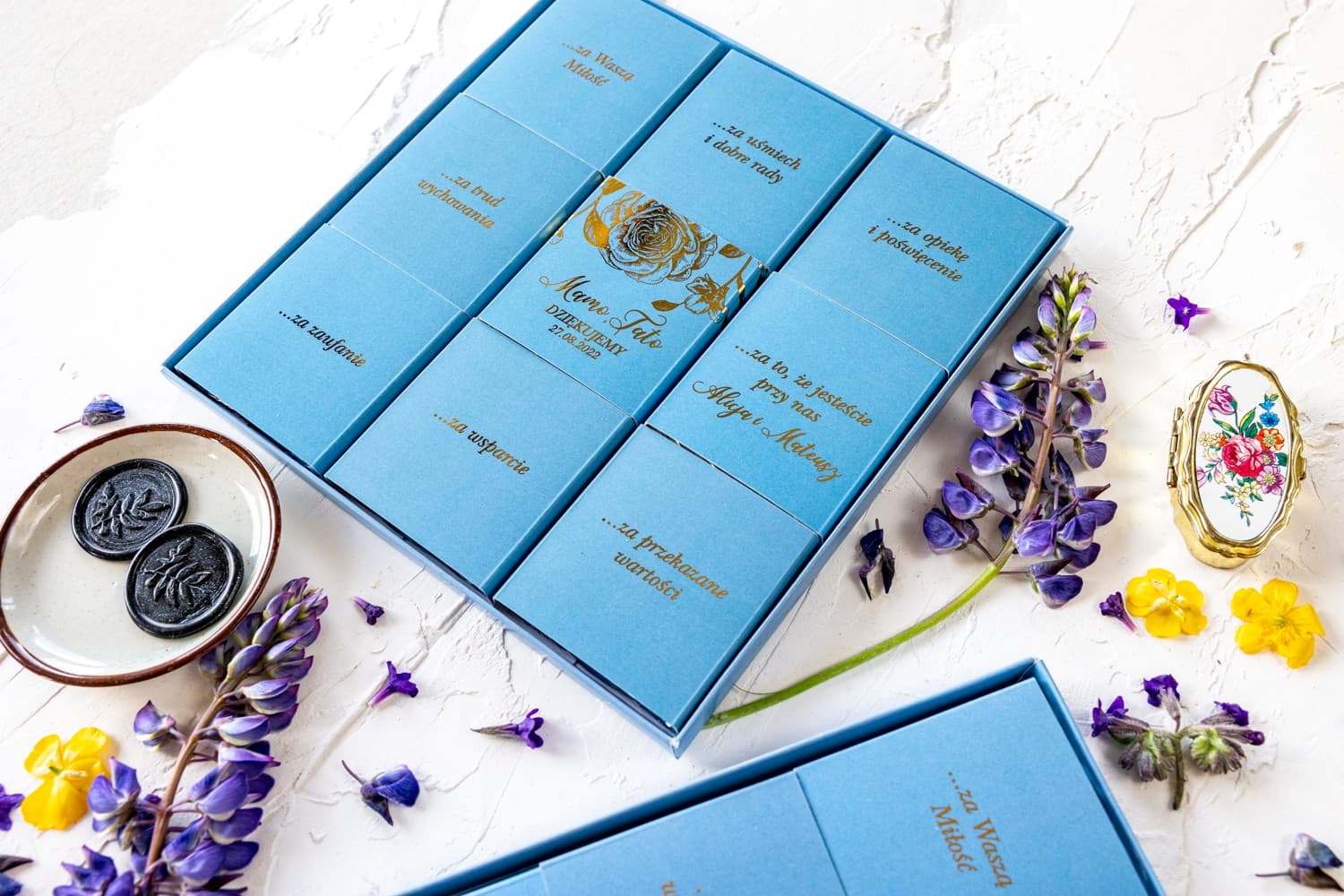 Elegancka Bombonierka Dusty Blue ze Złoceniem | Podziękowania dla Rodziców Ślubne | Onyks nr 2 - 5