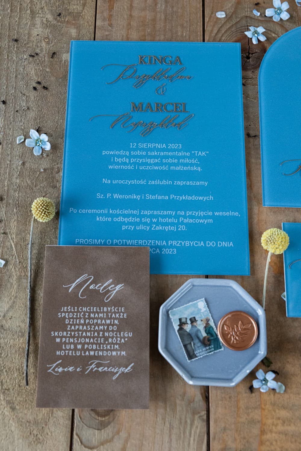 Eleganckie Bileciki Welurowe, Podziękowania dla Gości | Personalizowane Zawieszki na Prezenty | Dalia nr 4