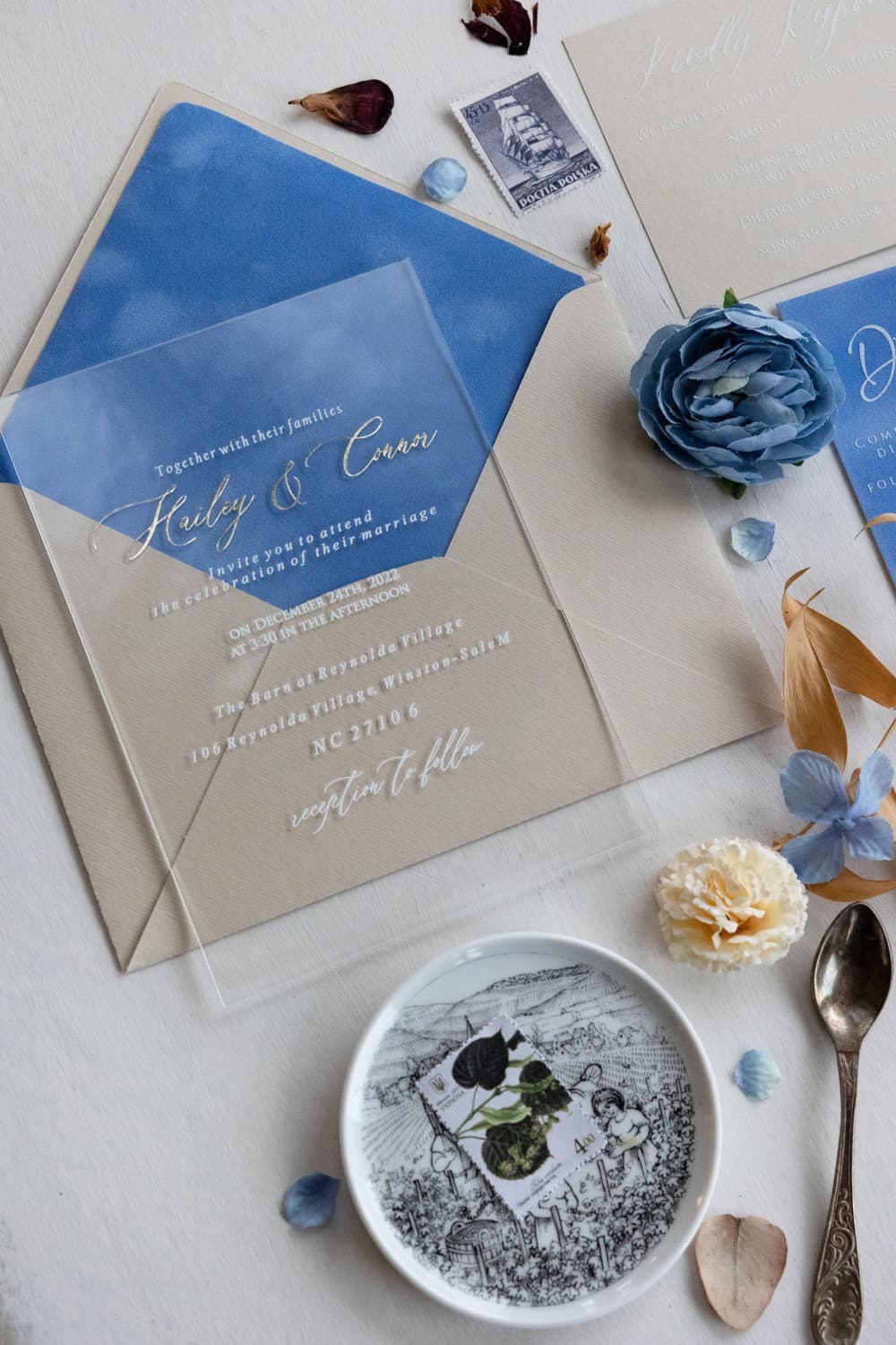 Minimalistyczne Zaproszenia Ślubne na Pleksi – Welurowe nr 4 ze Złoceniem