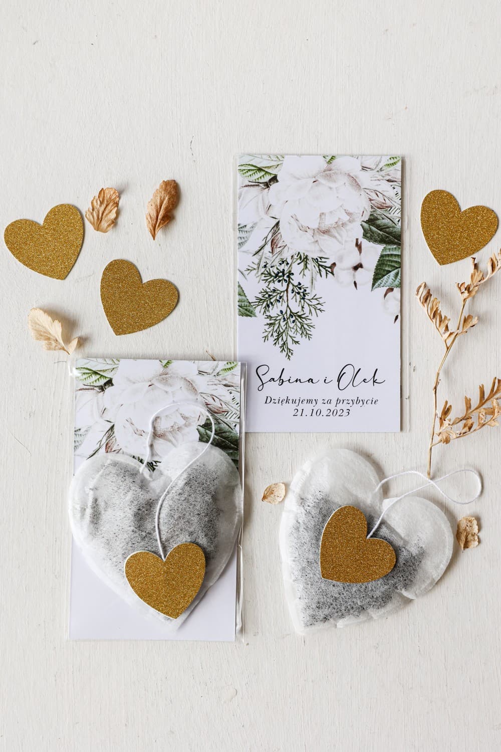 Podziękowania dla gości herbata serce z bordowymi kwiatami - Rubin nr 6