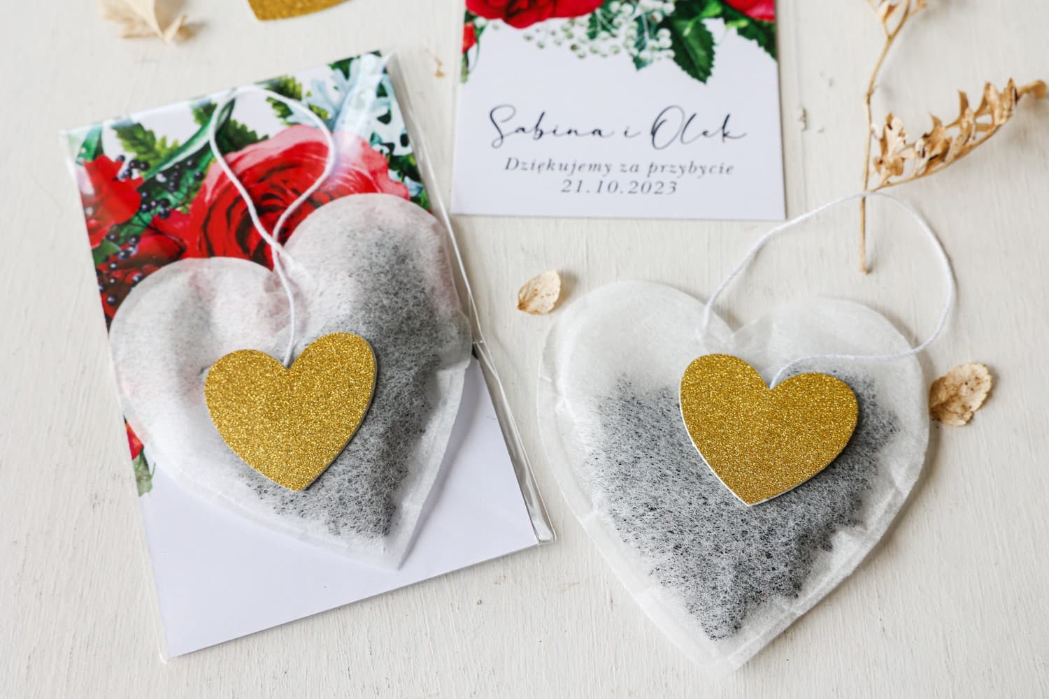 Podziękowania dla gości herbata serce bordowe róże i złocenie - Rubin nr 8
