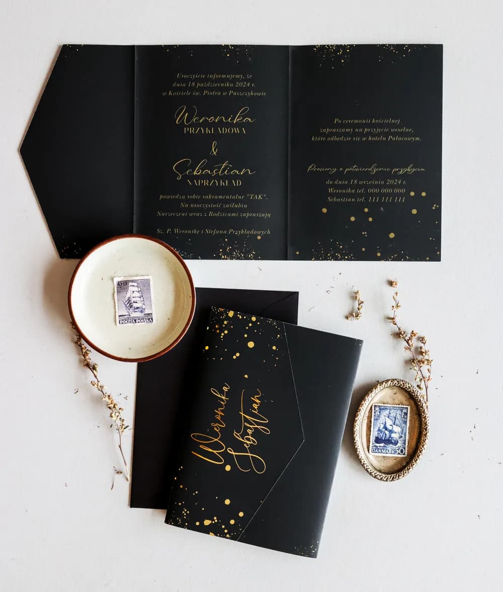 Zaproszenia ślubne glamour – czarne ze złoceniem na papierze soft touch Jadeit nr 4