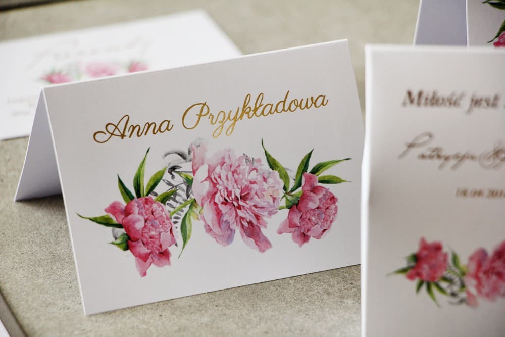 Winietki Ślubne Cykade nr 10 – Złocone Wizytówki z Motywem Piwonii i Paproci