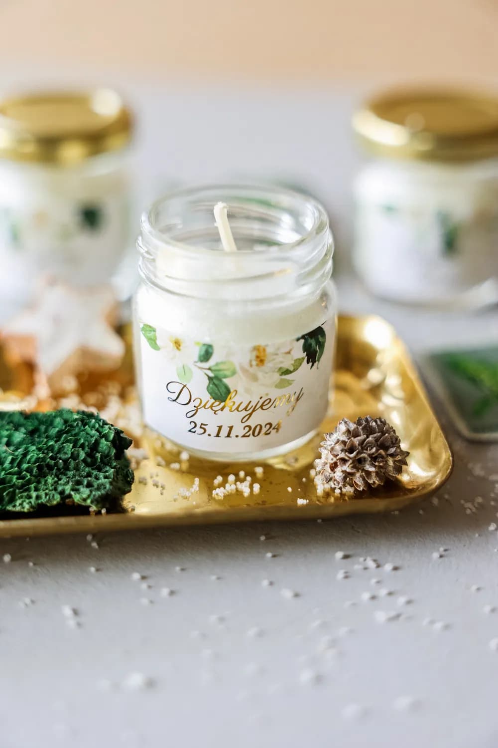 Świeczka Sojowa Rubin nr 1 – Złocona z Kwiatami i Podziękowanie dla Gości