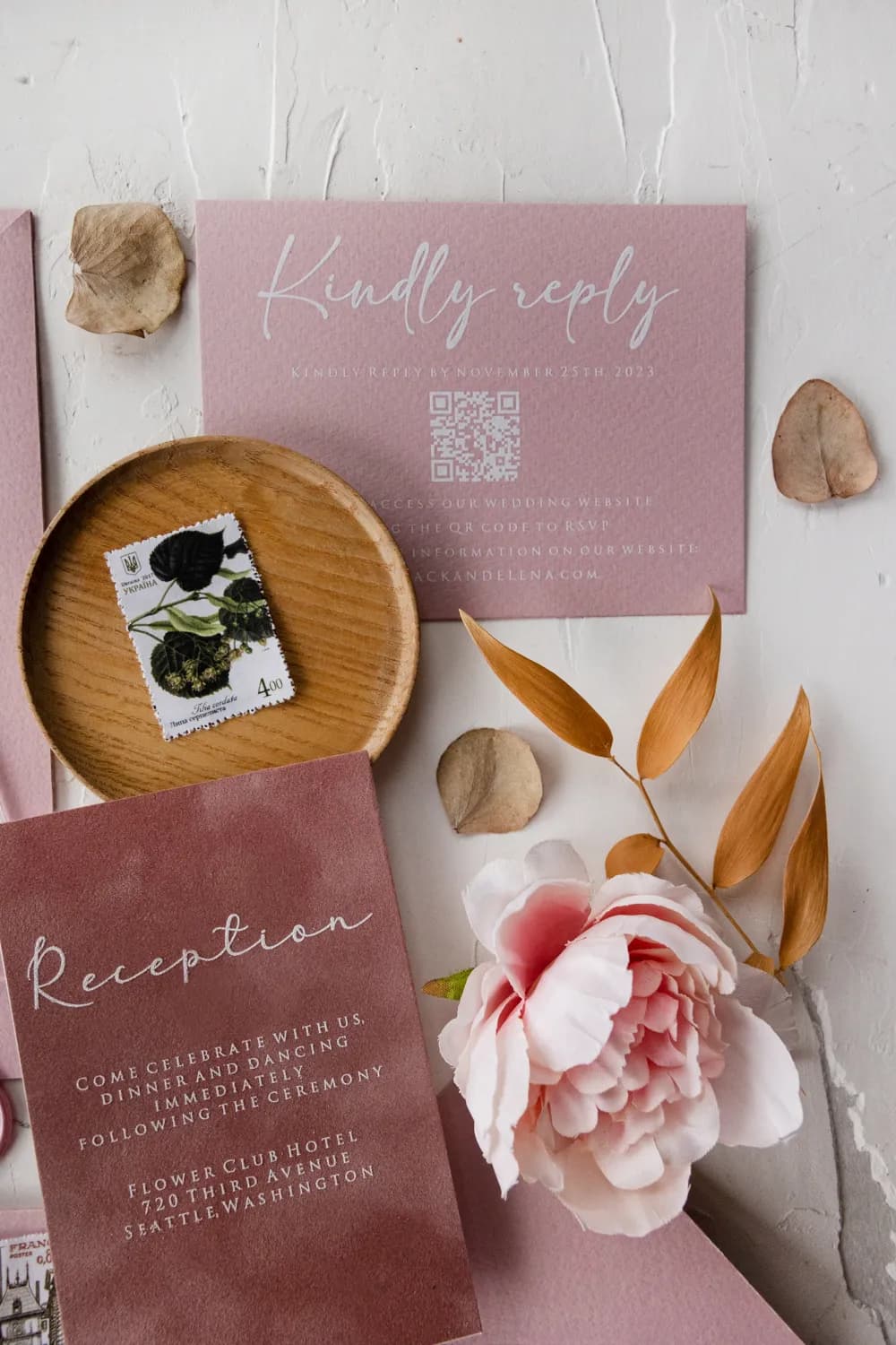 Zaproszenie na Wesele Romantyczne PR23 – Złocony Łuk z Różowym Welurem - 4