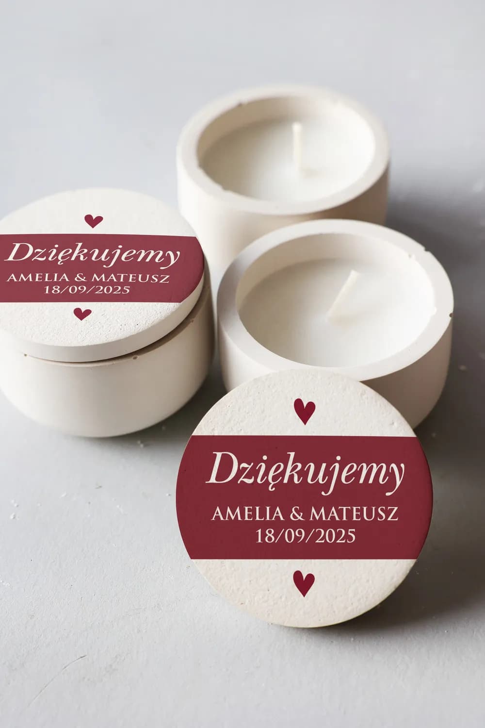 Świeca Sojowa w Gipsie Kraft nr 6 – Bordowa z Sercami i Podziękowanie dla Gości