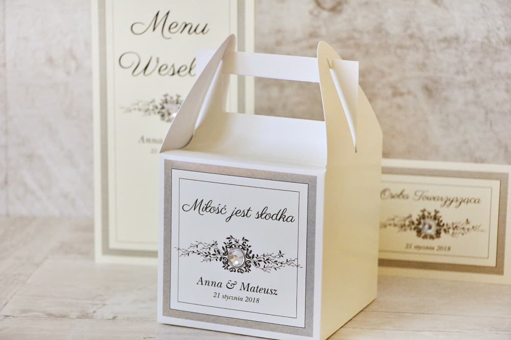 Eleganckie pudełko na ciasto z koronką i cyrkonią, personalizowane podziękowanie | Pudełka na ciasto weselne | Z Koronką nr 7