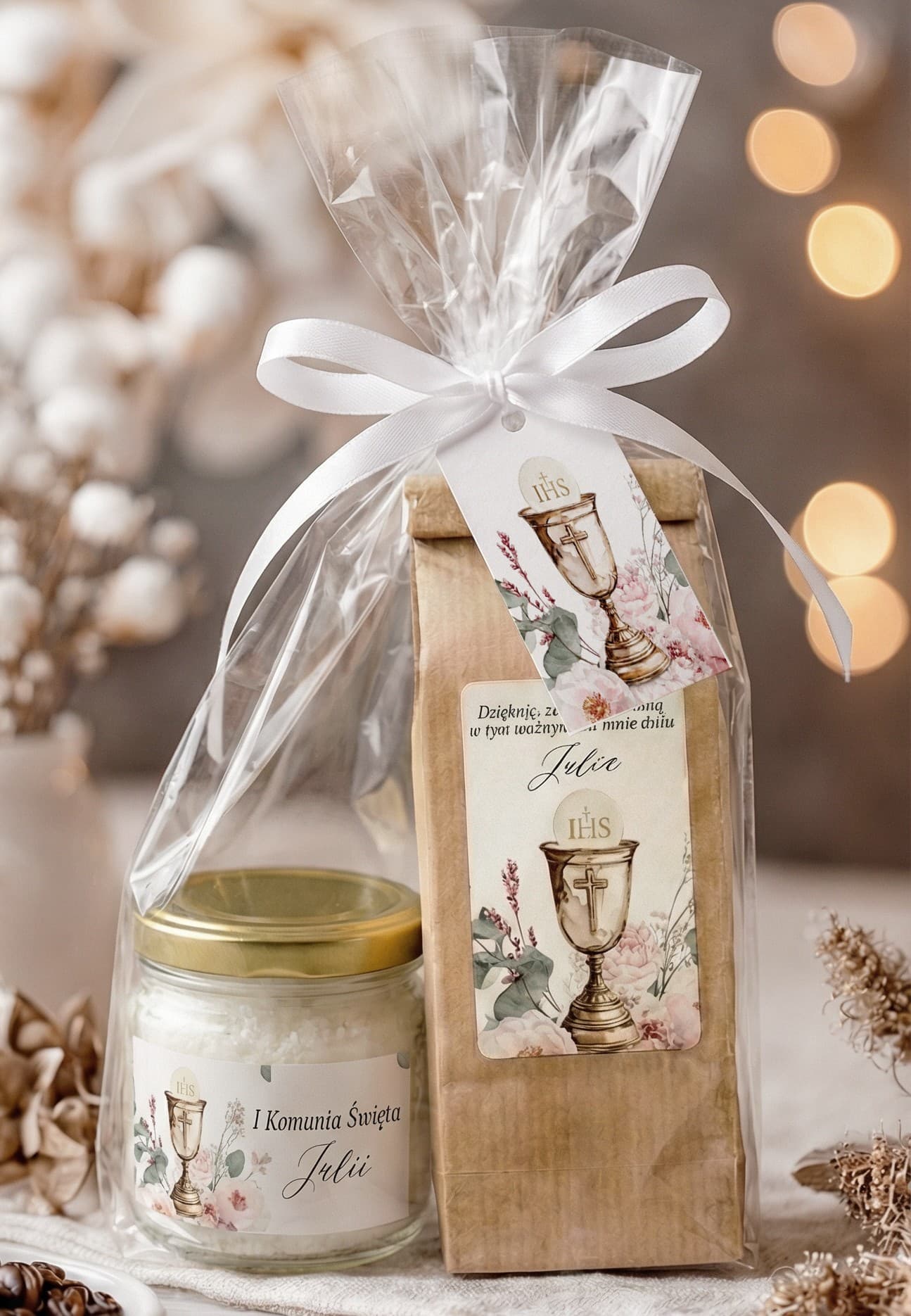 Podziękowania na I Komunię herbata 50 g i świeczka, różowe kwiaty | prezenty komunijne dla gości | Matylda nr 12