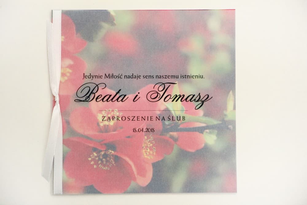 Eleganckie kwadratowe zaproszenia ślubne z kalką i kwiatem pigwowca – Elegant nr 15 - 3