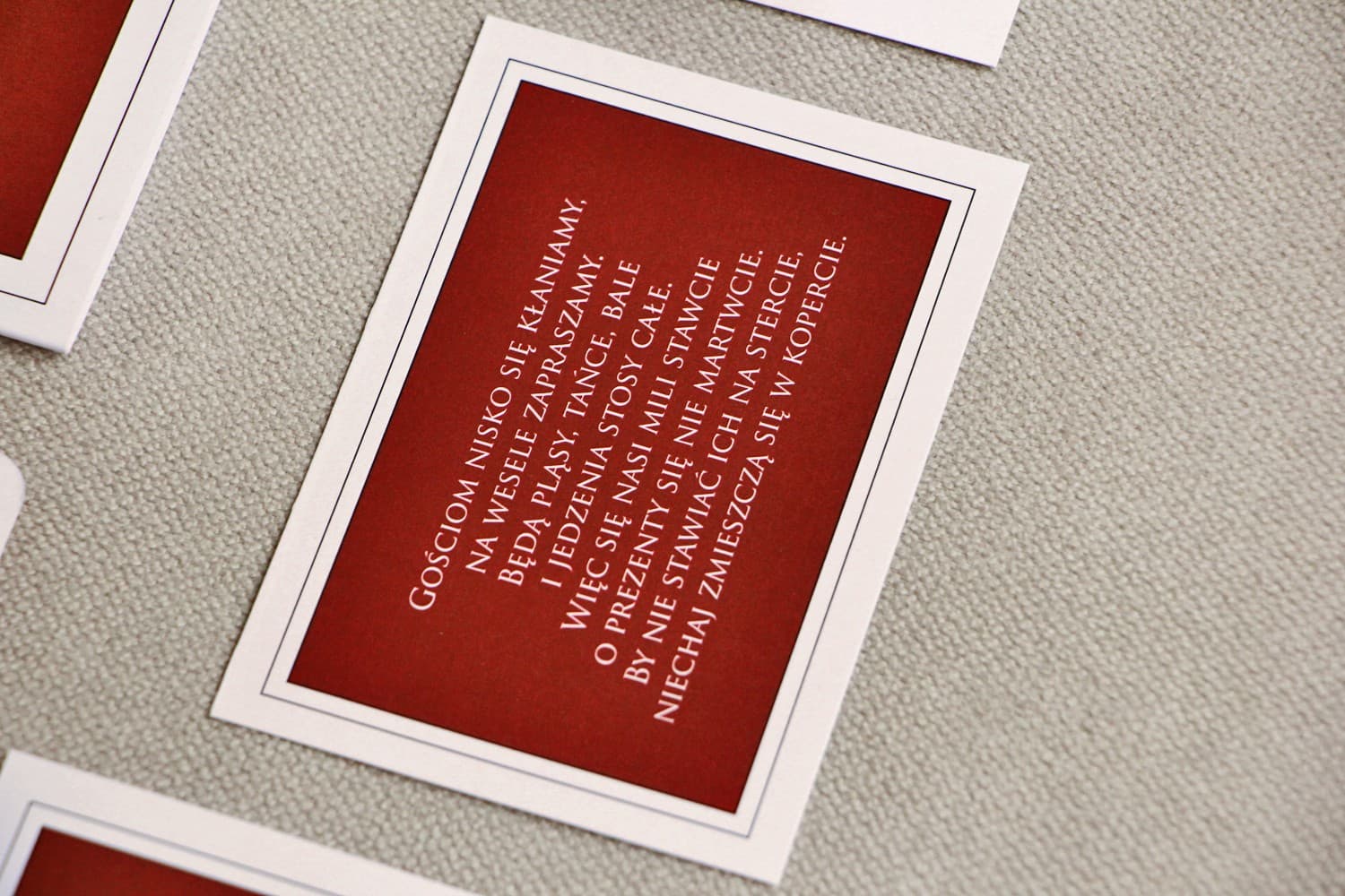 Eleganckie Bileciki do Zaproszeń Bordowe | Wkładki Informacyjne, RSVP | Sonata nr 3