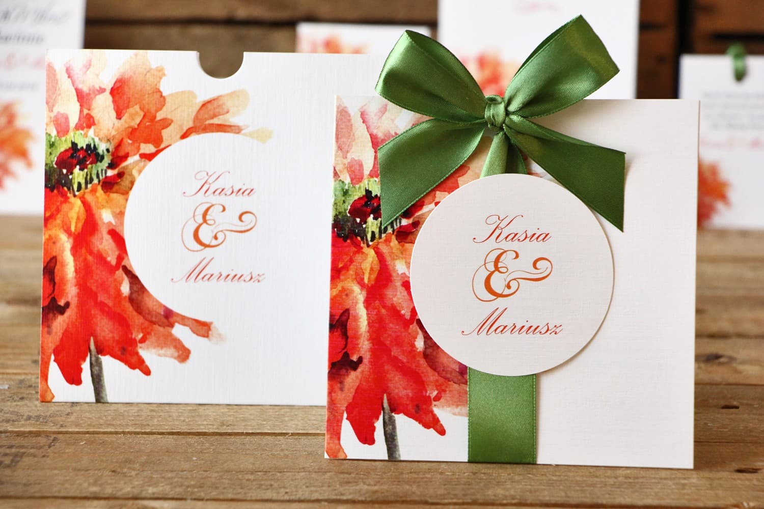 Zaproszenia ślubne w etui z nowoczesnym motywem pomarańczowych gerber – Malowane Kwiaty nr 5 - 3