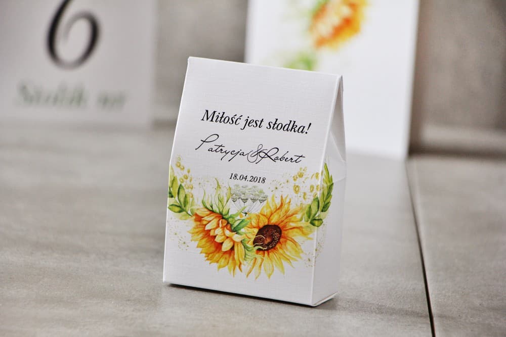 Pudełeczka ze słodyczami w stylu rustykalnym, motyw słoneczników | Podziękowania dla gości weselnych | Pistacjowe nr 13