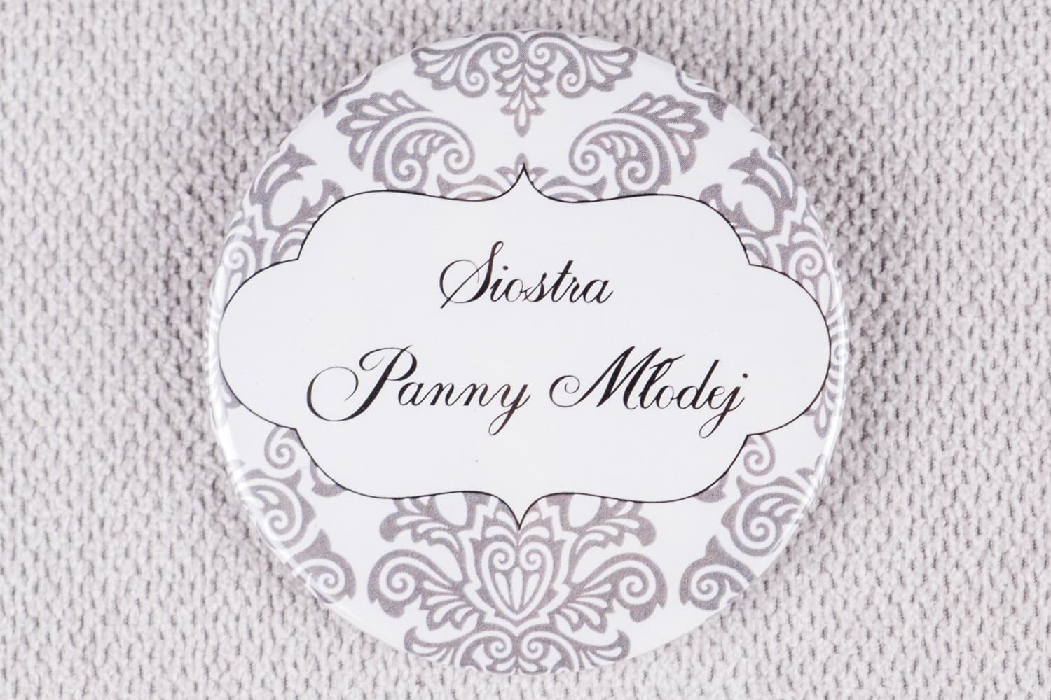 Personalizowane przypinki ślubne z ornamentem | Kotyliony dla gości weselnych, identyfikatory | Madras nr 6
