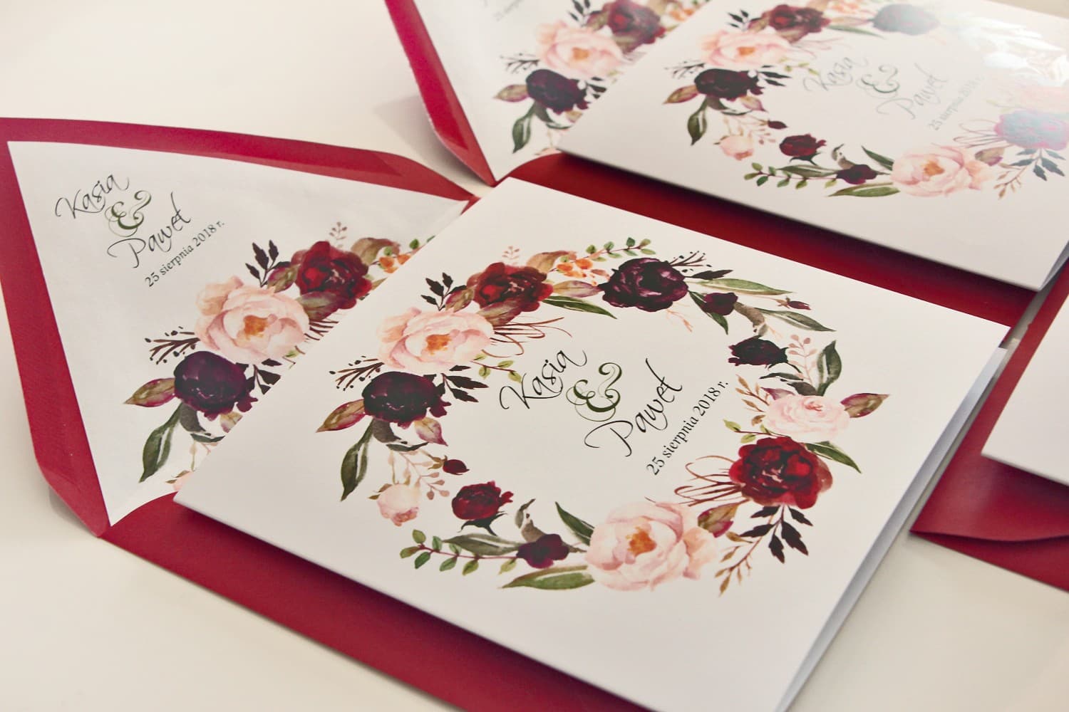 Zaproszenia ślubne boho w bordowe róże i piwonie z eko kopertą Kalia nr 9 - 3