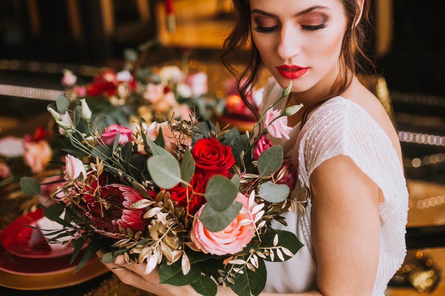 Zaproszenia ślubne glamour bordowe ze złoceniem i lustrzaną owijką – Kamira nr 1 - 2