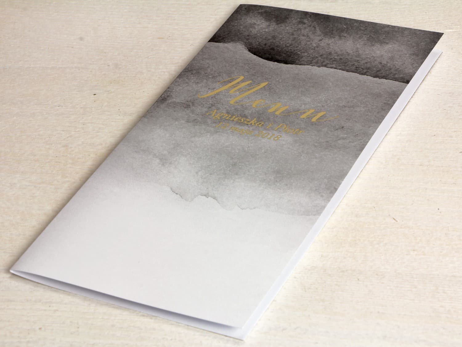 Złocone Menu Weselne Składane, Szary Akwarelowy Wzór | Eleganckie Menu na Stół Weselny | Delfina Nr 6