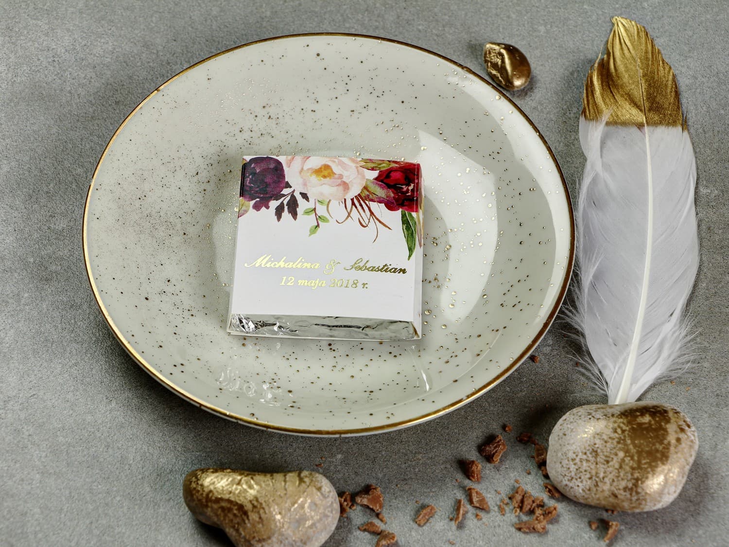 Czekoladki Ślubne z Burgundową Piwonią | Podziękowania dla Gości Personalizowane | Sorento nr 7