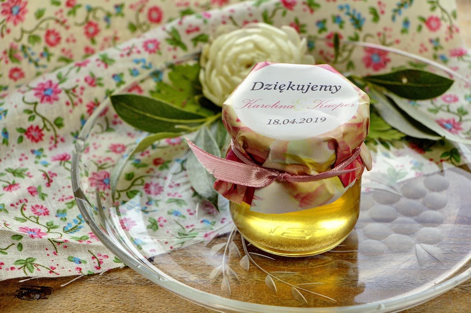 Polski Miód w Słoiczku Akwarele nr 9 – Naturalny Upominek z Różową Piwonią