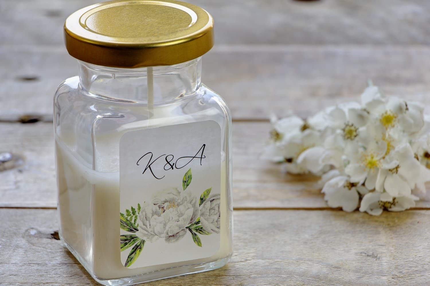 Świeca Sojowa Kalia nr 8 – Podziękowanie dla Gości z Białą Piwonią