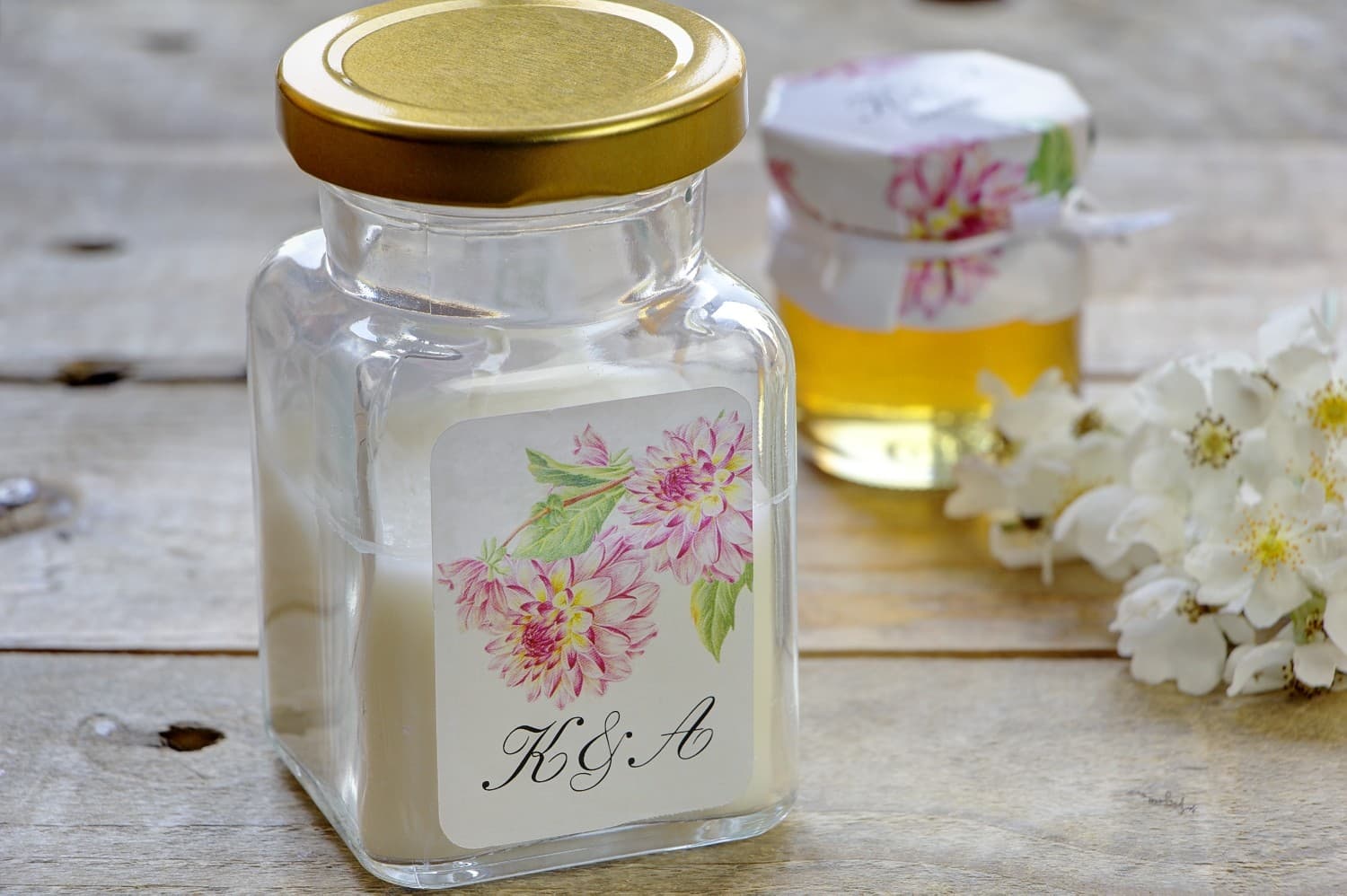 Świeczka Sojowa Kalia nr 4 – Podziękowanie dla Gości z Różową Dalią