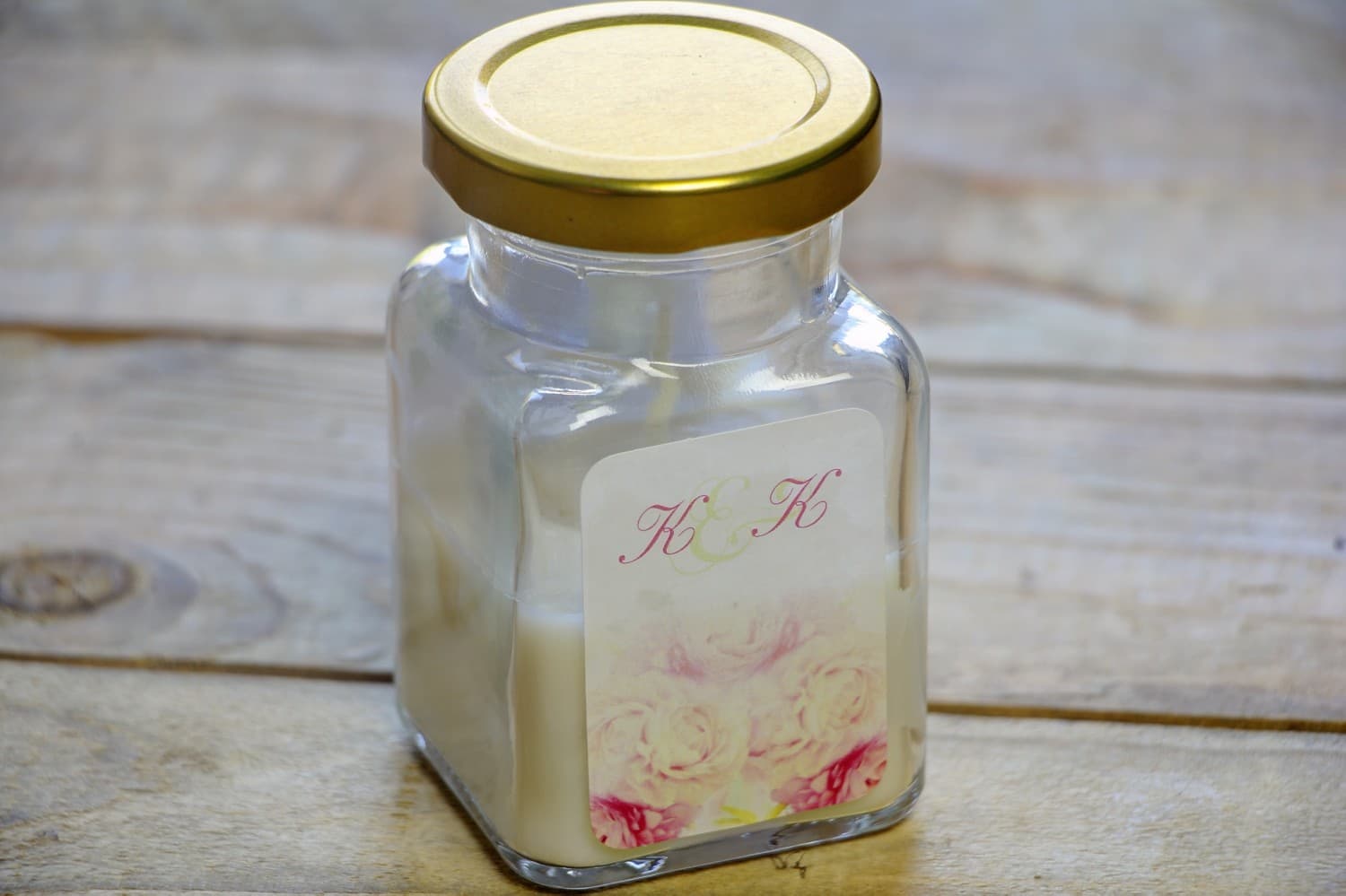 Świeczka Sojowa w Szkle Akwarele Nr 9 – Podziękowanie dla Gości z Piwonią