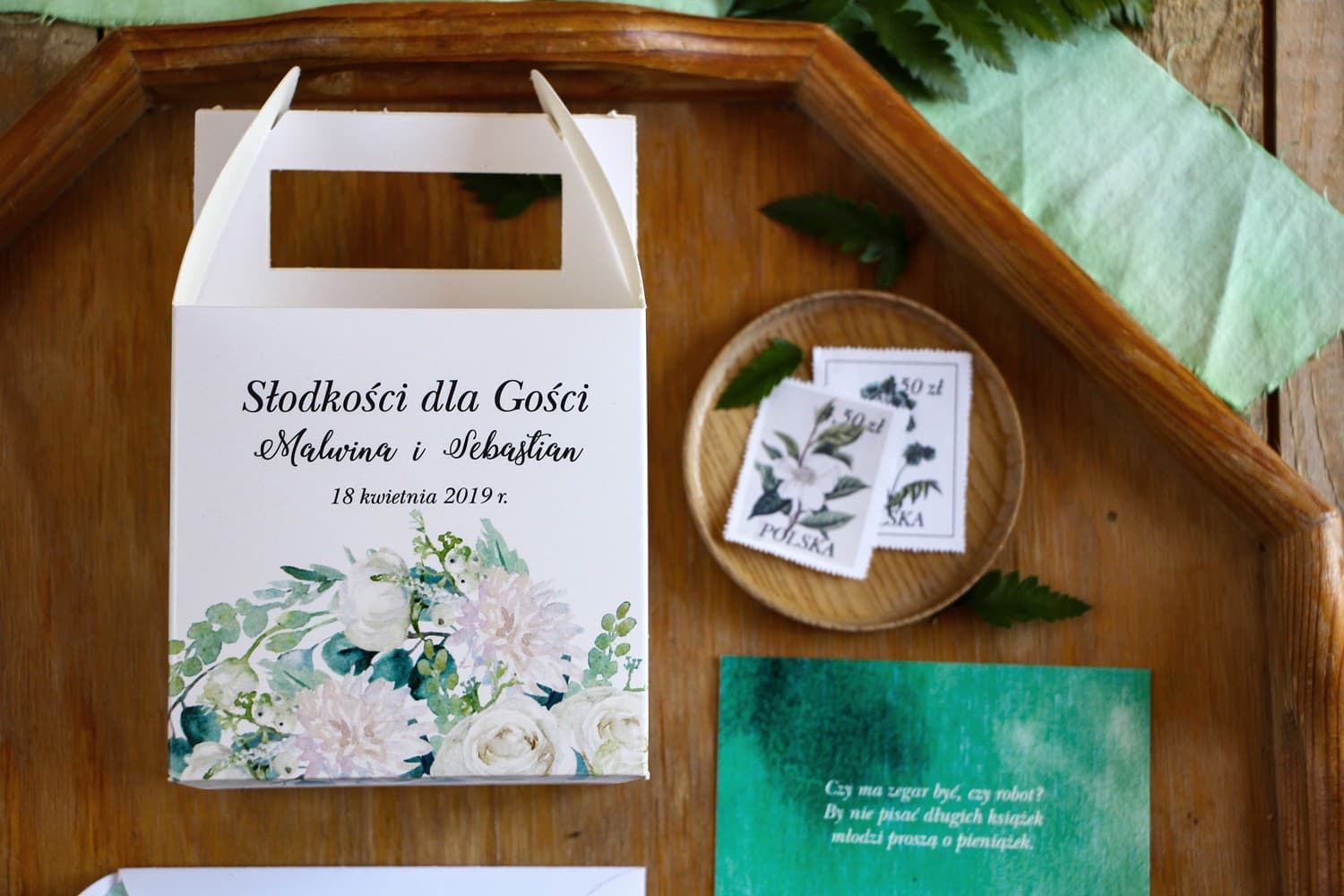 Pudełka na Ciasto z Rączką Białe Róże | Personalizowane Opakowania Weselne | Rozalia nr 3