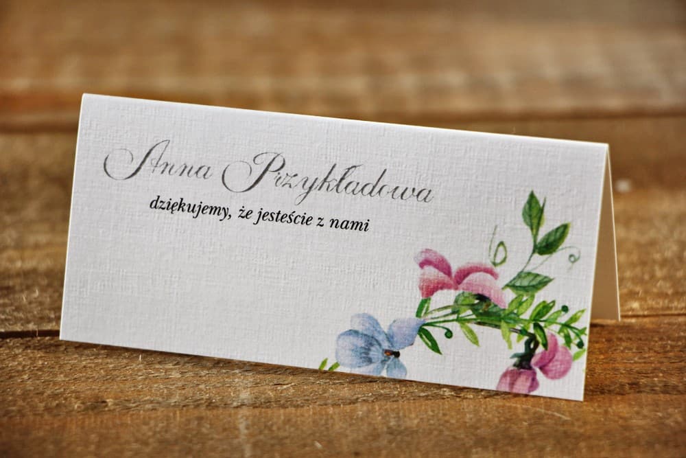 Winietki Ślubne Akwarele nr 4 – Wizytówki na Stół z Motywem Pastelowych Fiołków