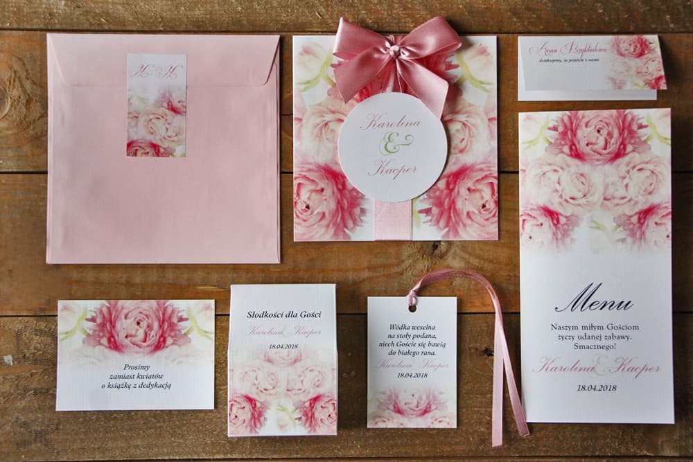 Eleganckie kwadratowe zaproszenia ślubne z piwoniami akwarelą i kokardką – Akwarele nr 9