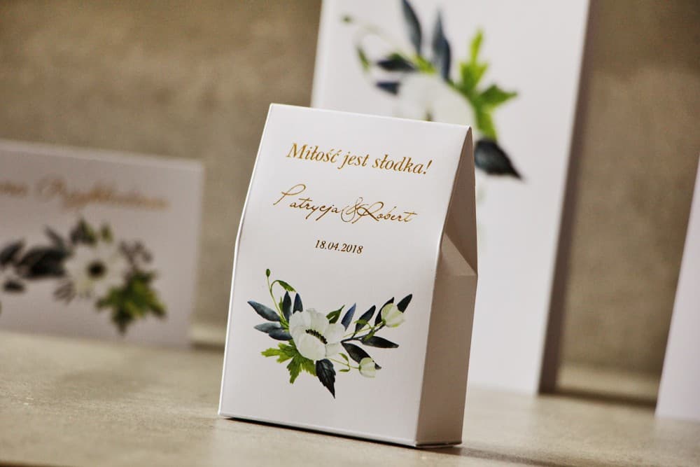 Złocone Pudełeczko z Anemonami na Słodycze | Eleganckie Podziękowania dla Gości Weselnych | Cykade nr 3