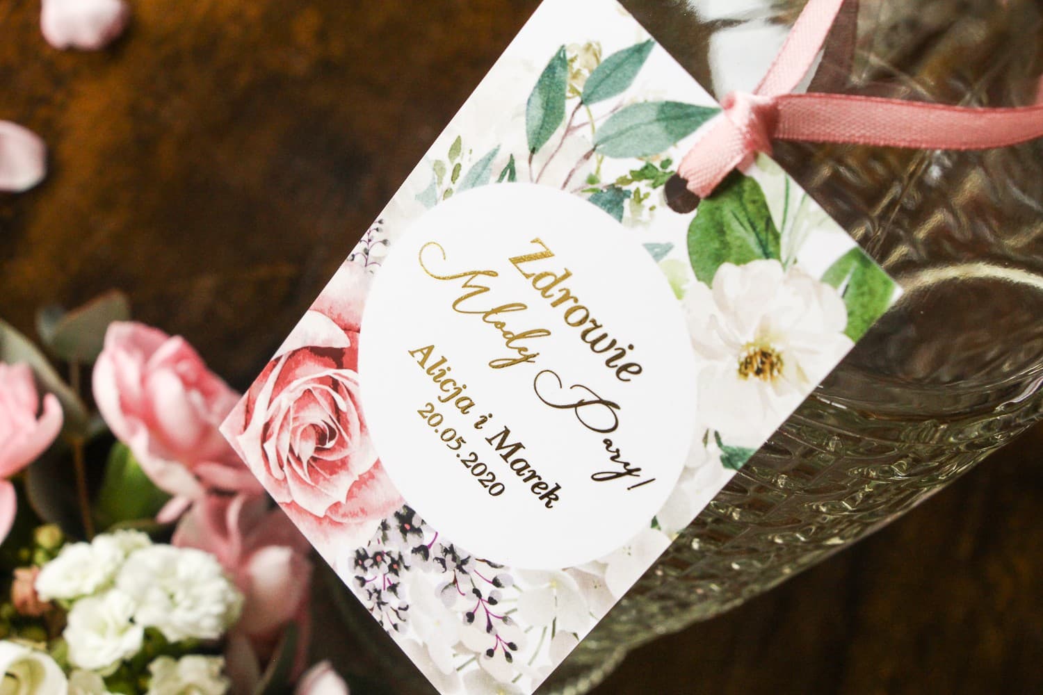 Złocone Zawieszki na Wódkę Weselną z Różą | Eleganckie Przywieszki na Alkohol | Soreli nr 3