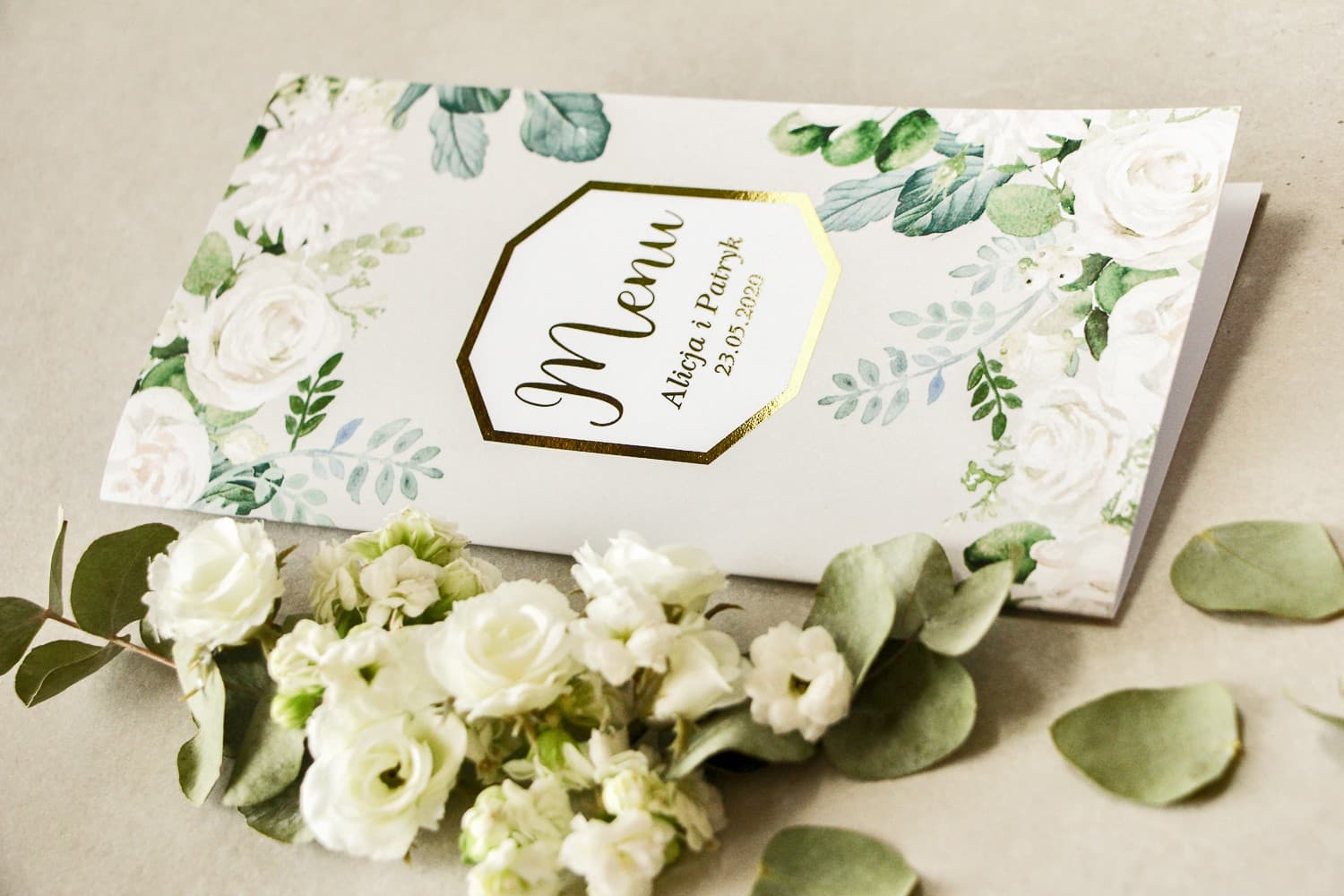 Eleganckie Menu Weselne Złocone z Różami i Piwoniami | Karta Dań na Stół Weselny | Lotus Nr 4