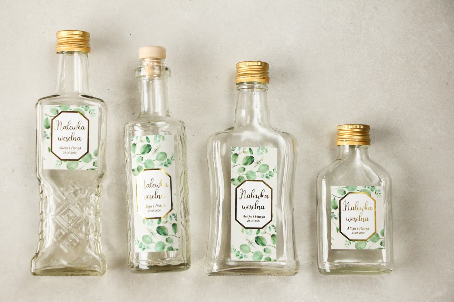 Buteleczki na nalewki jako podziękowania dla gości ze złoceniem - Lotus nr 3