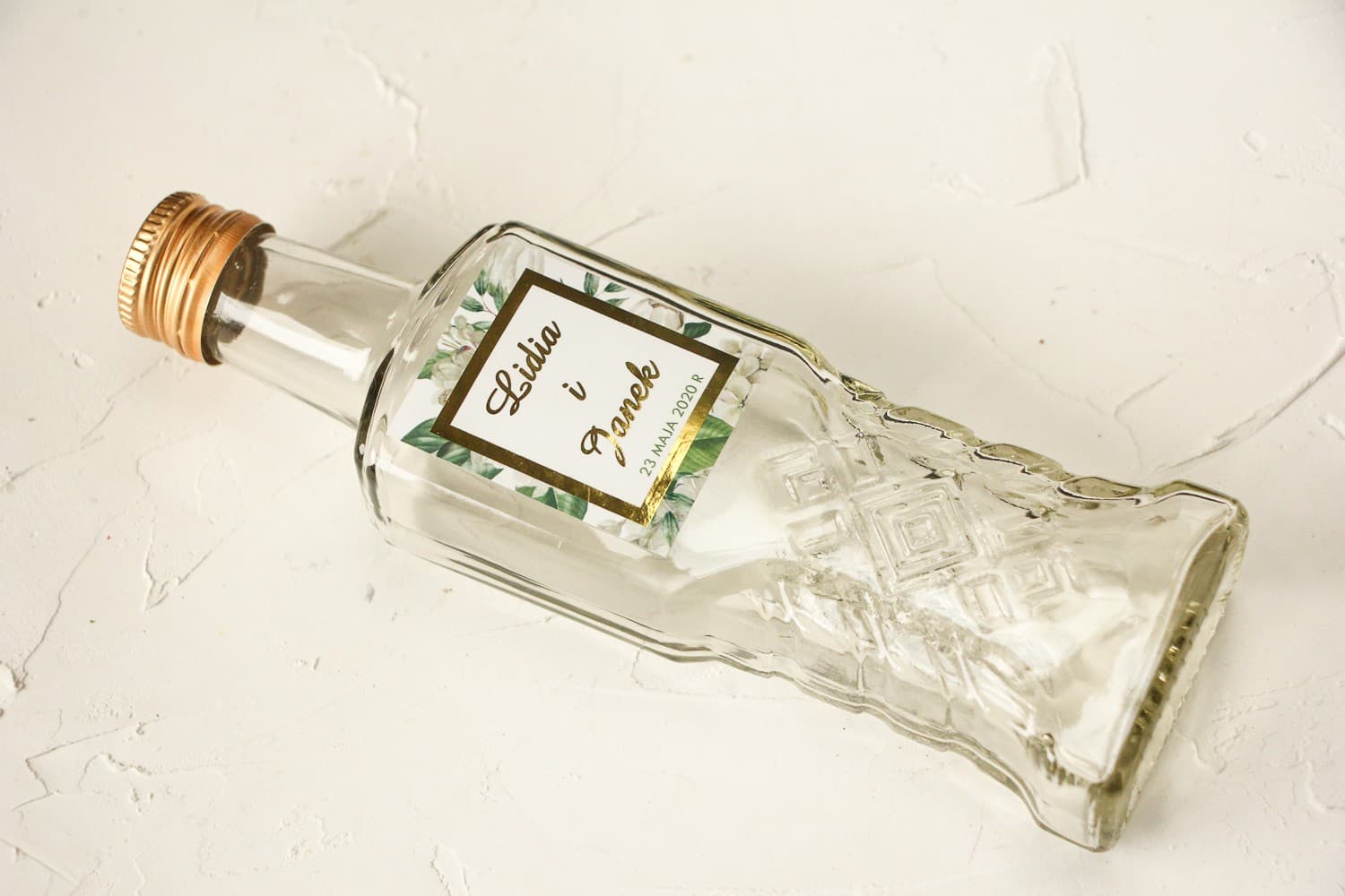 Buteleczki ze Złoconą Etykietą Kwiatową | Butelki na Nalewki Weselne, Podziękowania dla Gości | Avril nr 2