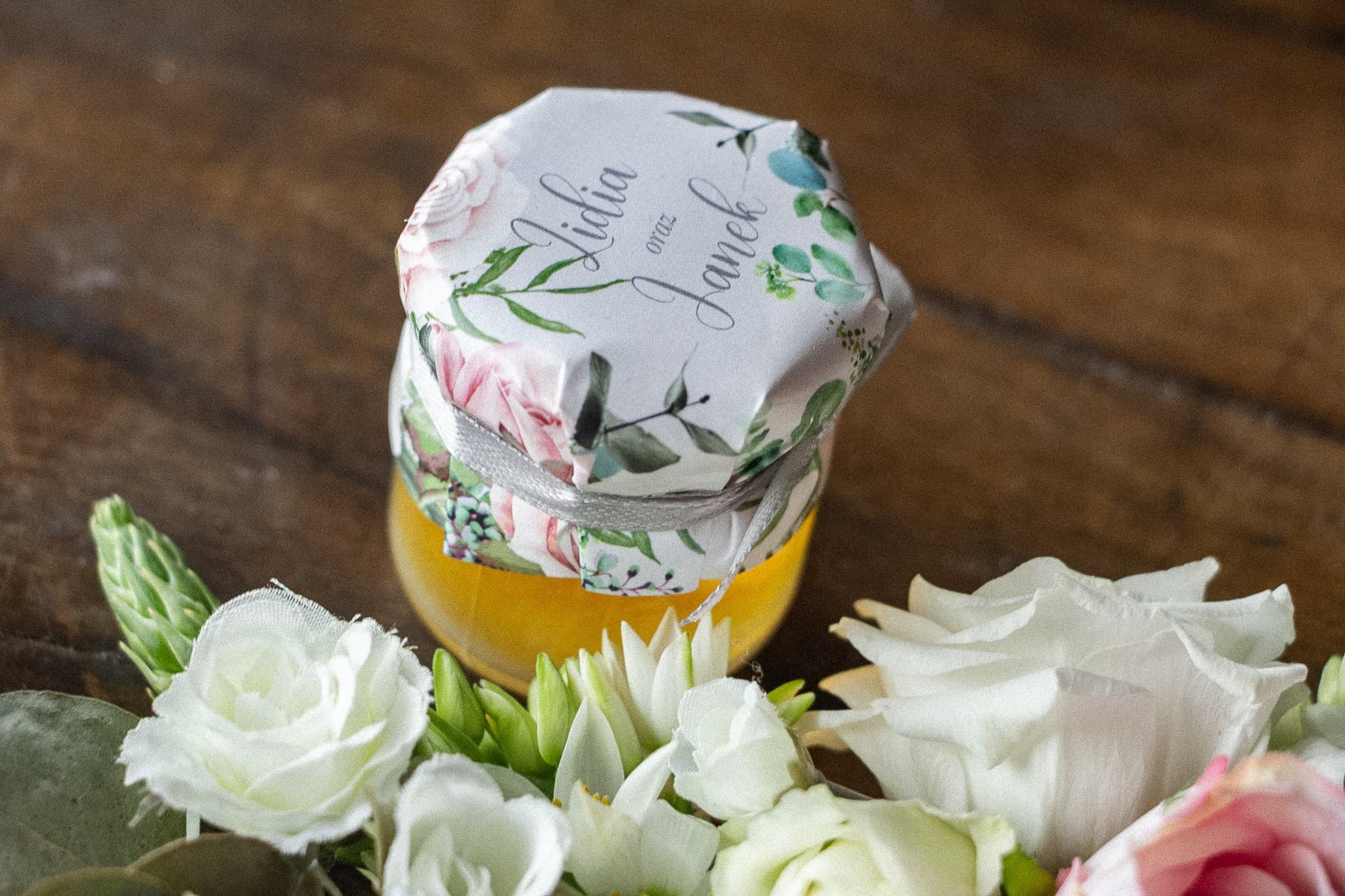 Polski Miód w Słoiczku Eteryczne nr 5 – Słodkie Podziękowanie z Motywem Róż